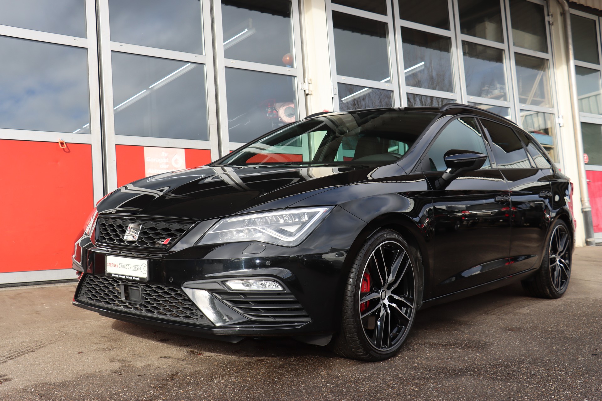 SEAT Leon ST 2.0 TSI Cupra 300 4 Drive DSG