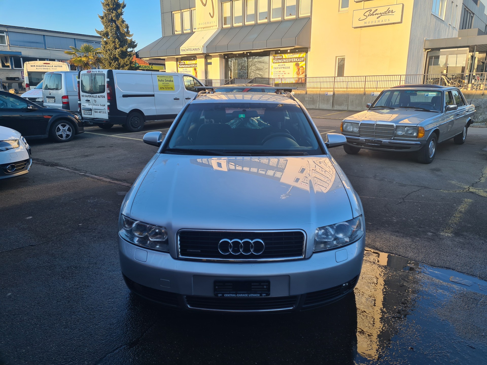 AUDI A4 Avant 2.5 TDI quattro-image-1