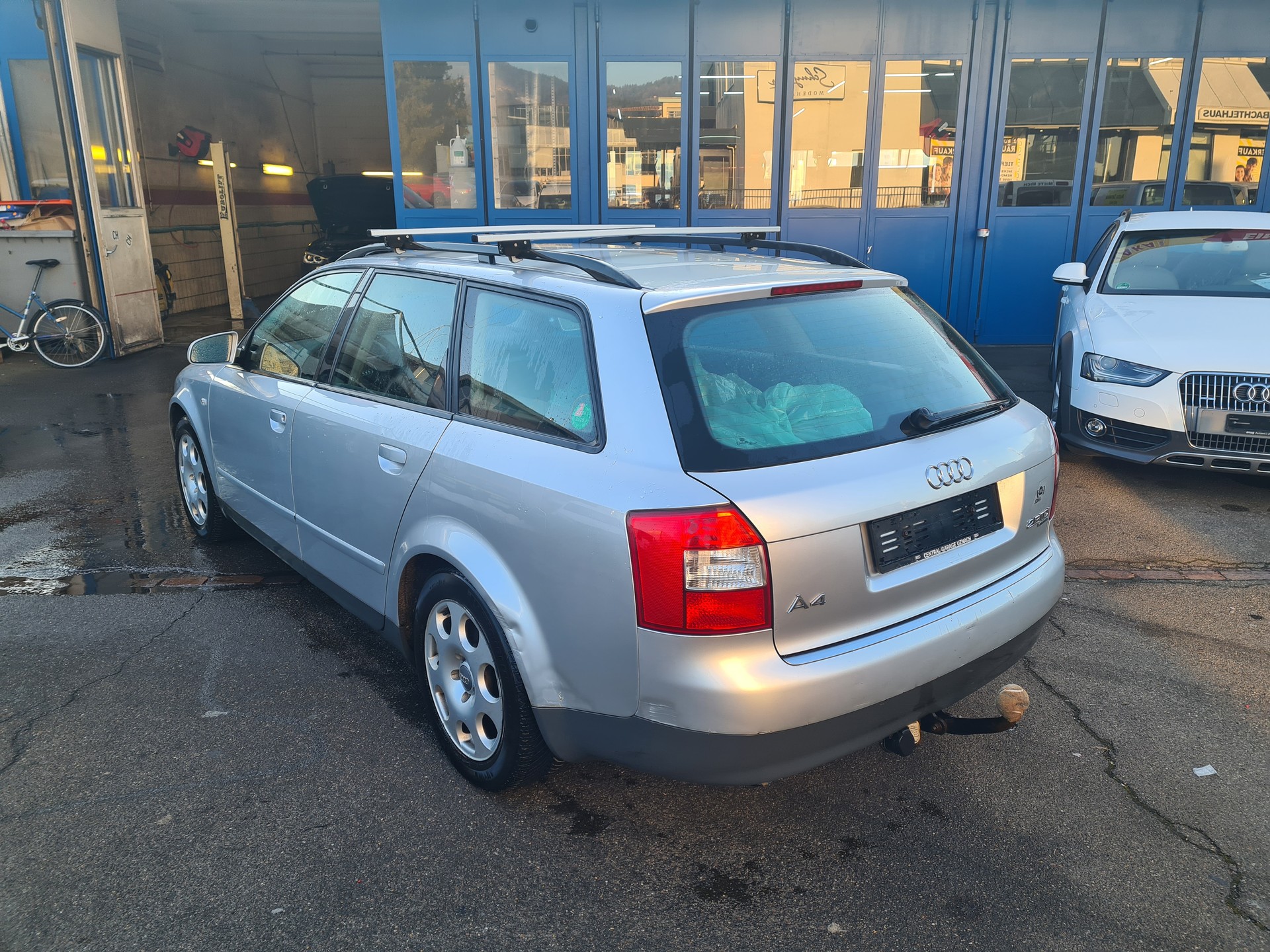 AUDI A4 Avant 2.5 TDI quattro-image-4