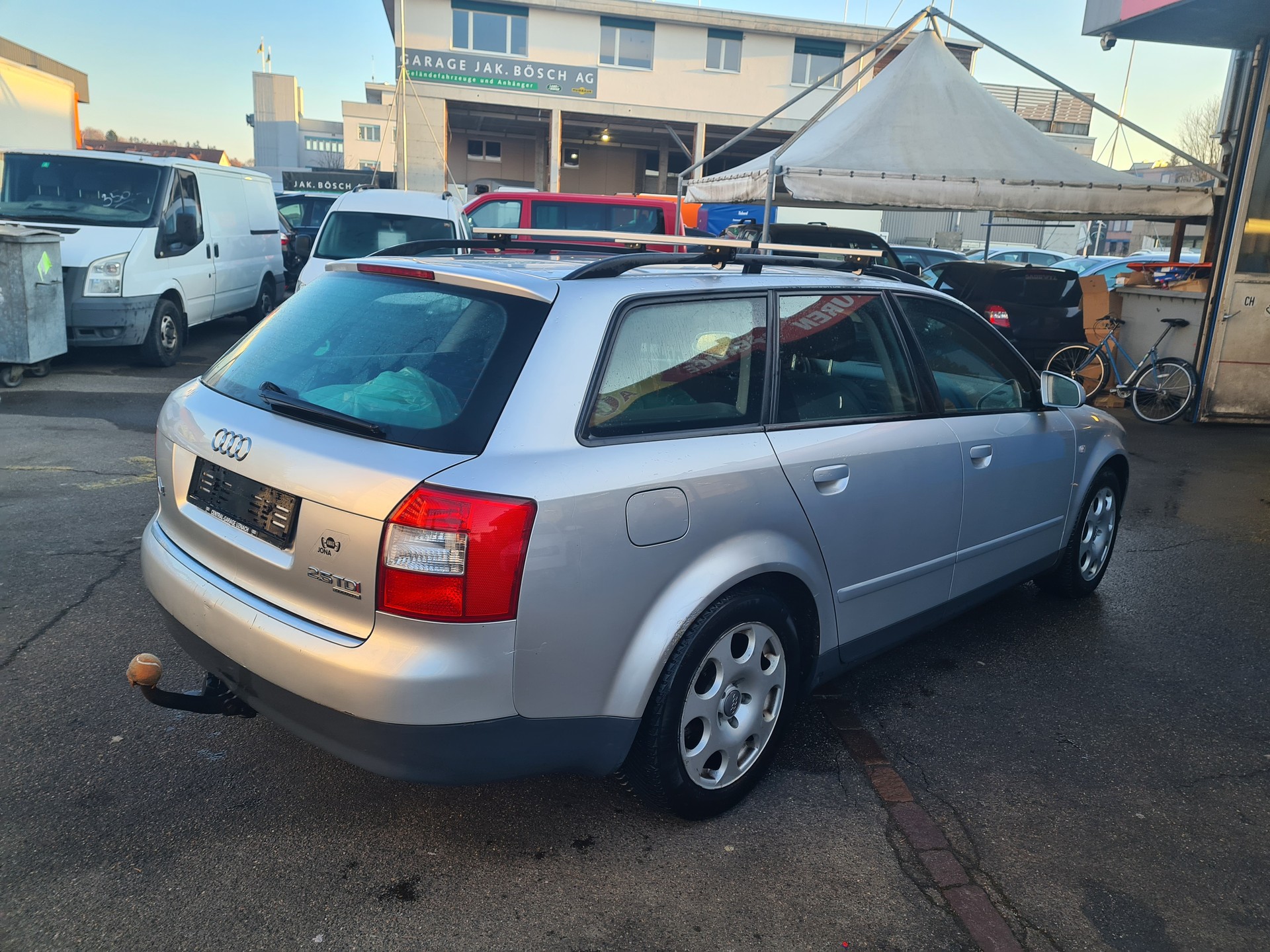 AUDI A4 Avant 2.5 TDI quattro-image-3