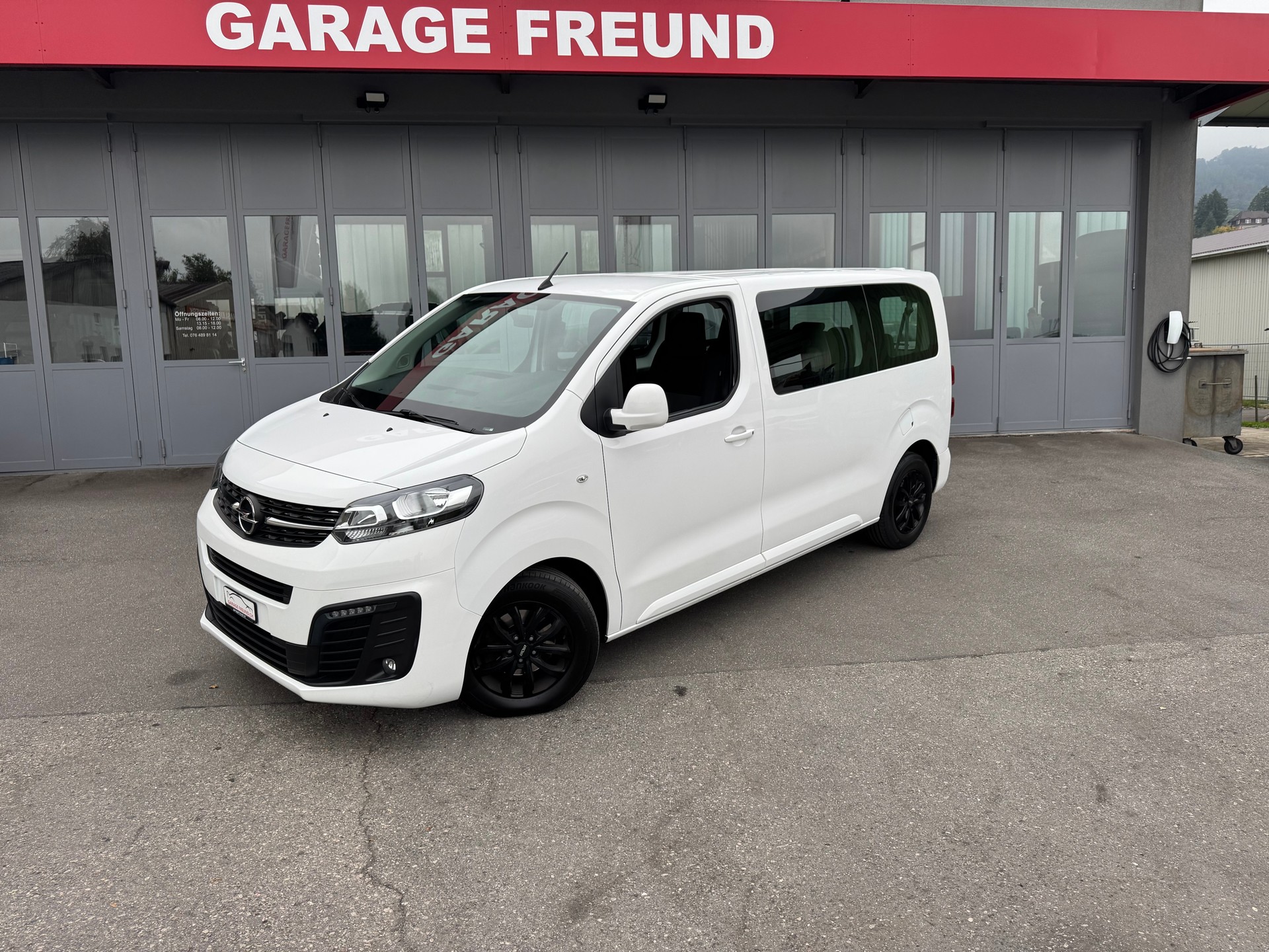 OPEL Vivaro Combi 2.0 CDTI Essentia s/s M-image-3