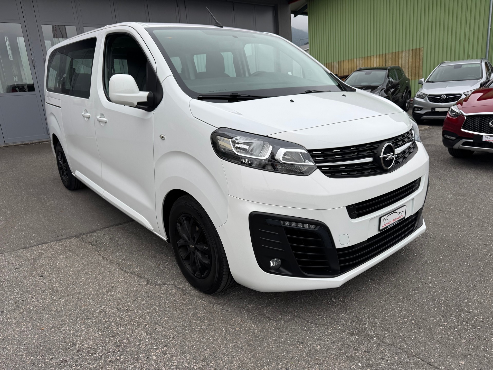 OPEL Vivaro Combi 2.0 CDTI Essentia s/s M-image-1