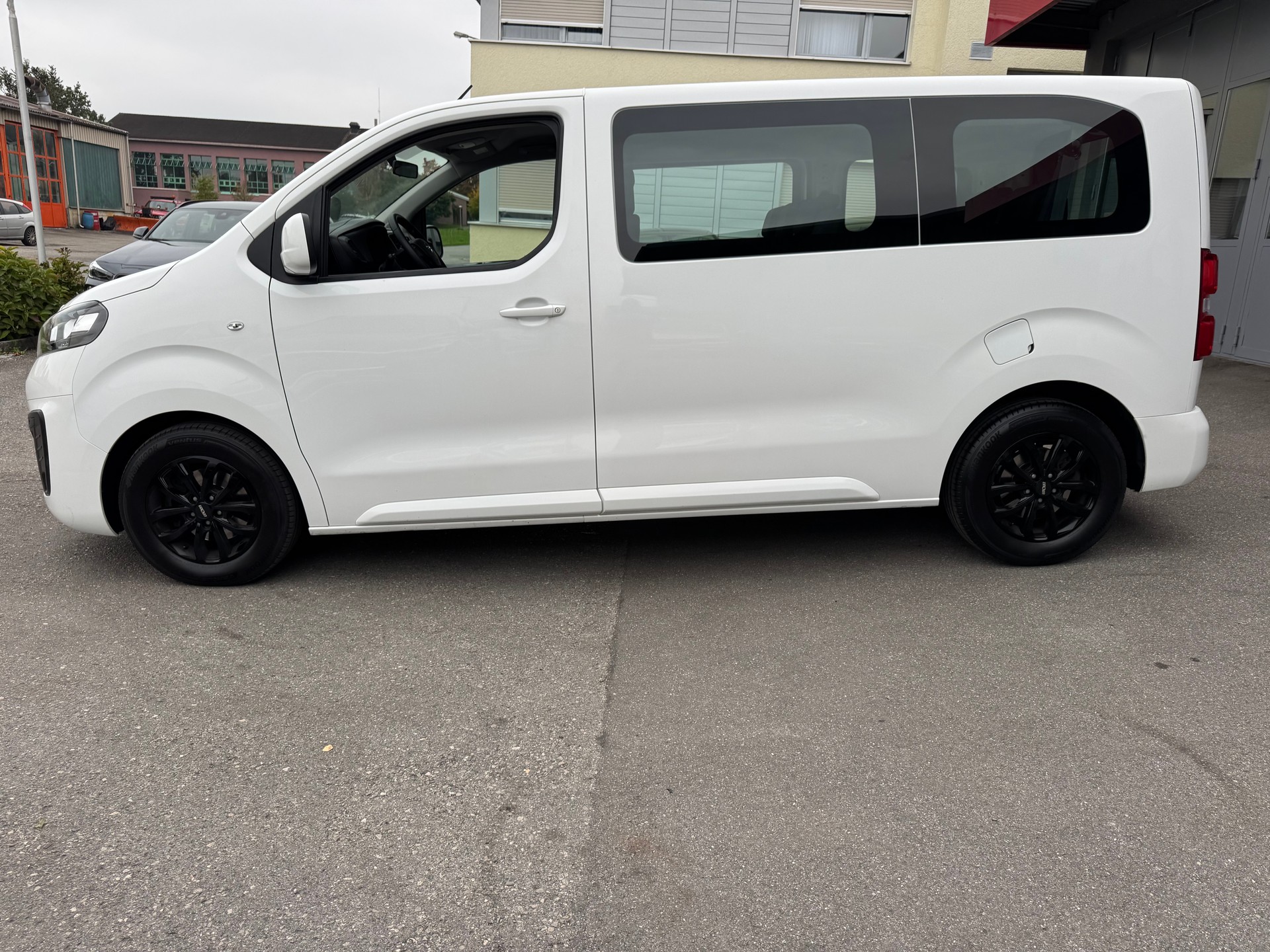 OPEL Vivaro Combi 2.0 CDTI Essentia s/s M-image-6