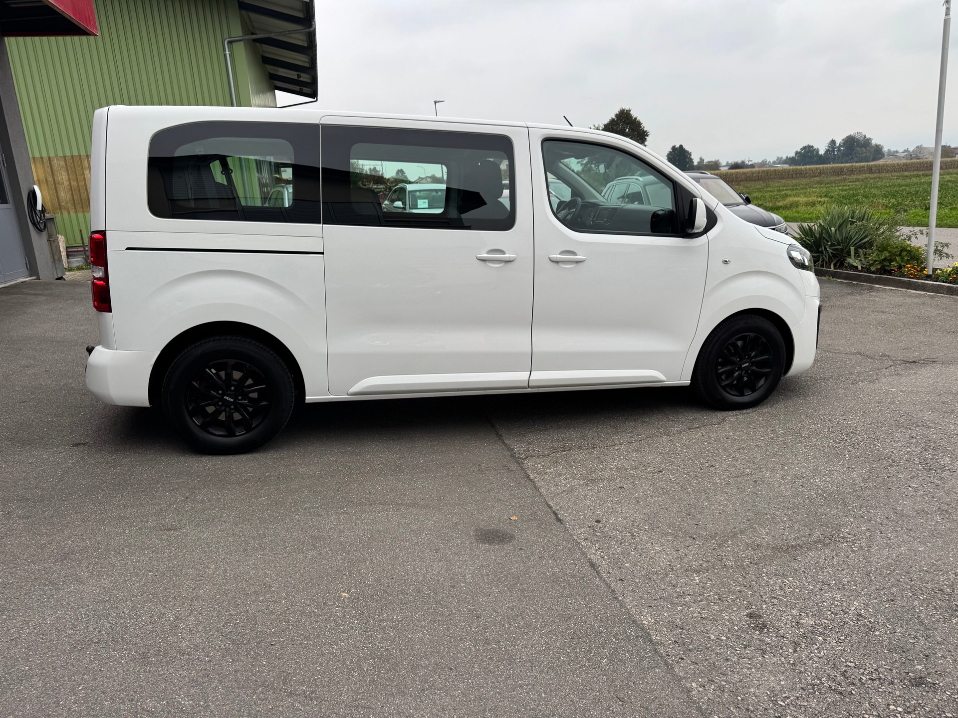 OPEL Vivaro Combi 2.0 CDTI Essentia s/s M-image-10
