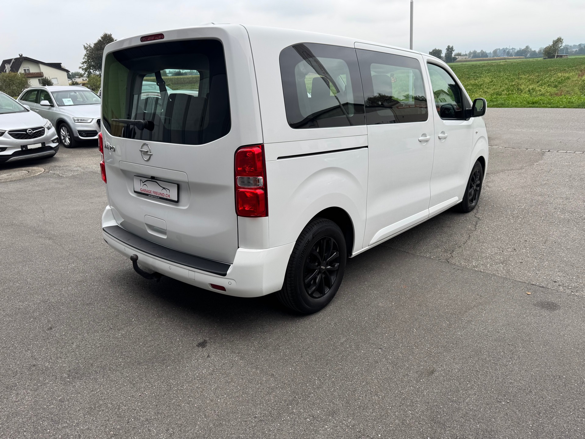 OPEL Vivaro Combi 2.0 CDTI Essentia s/s M-image-9