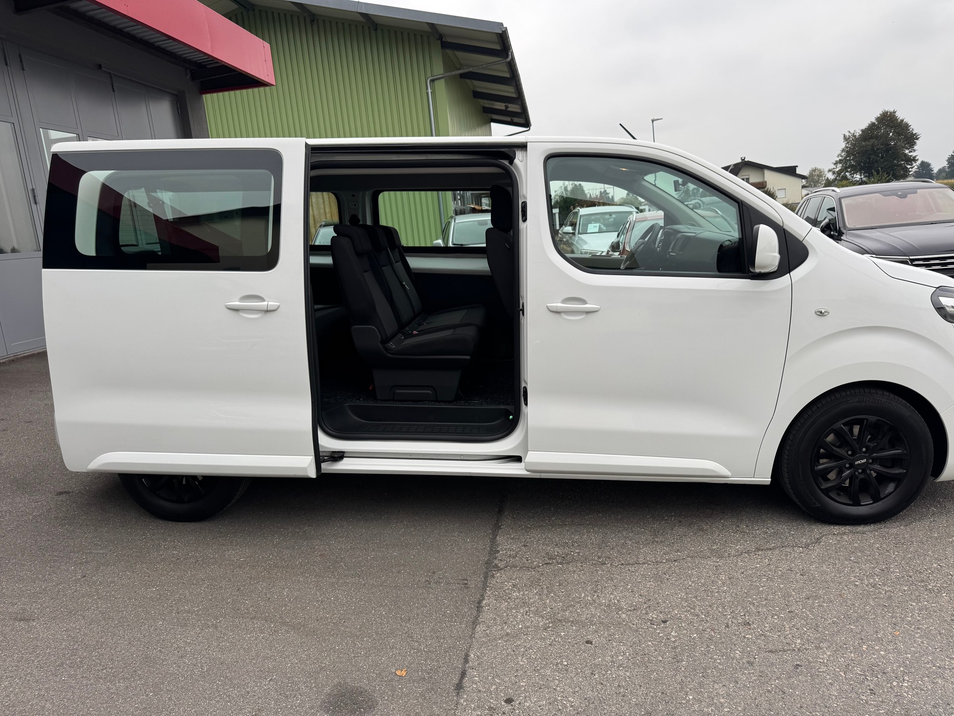 OPEL Vivaro Combi 2.0 CDTI Essentia s/s M-image-13