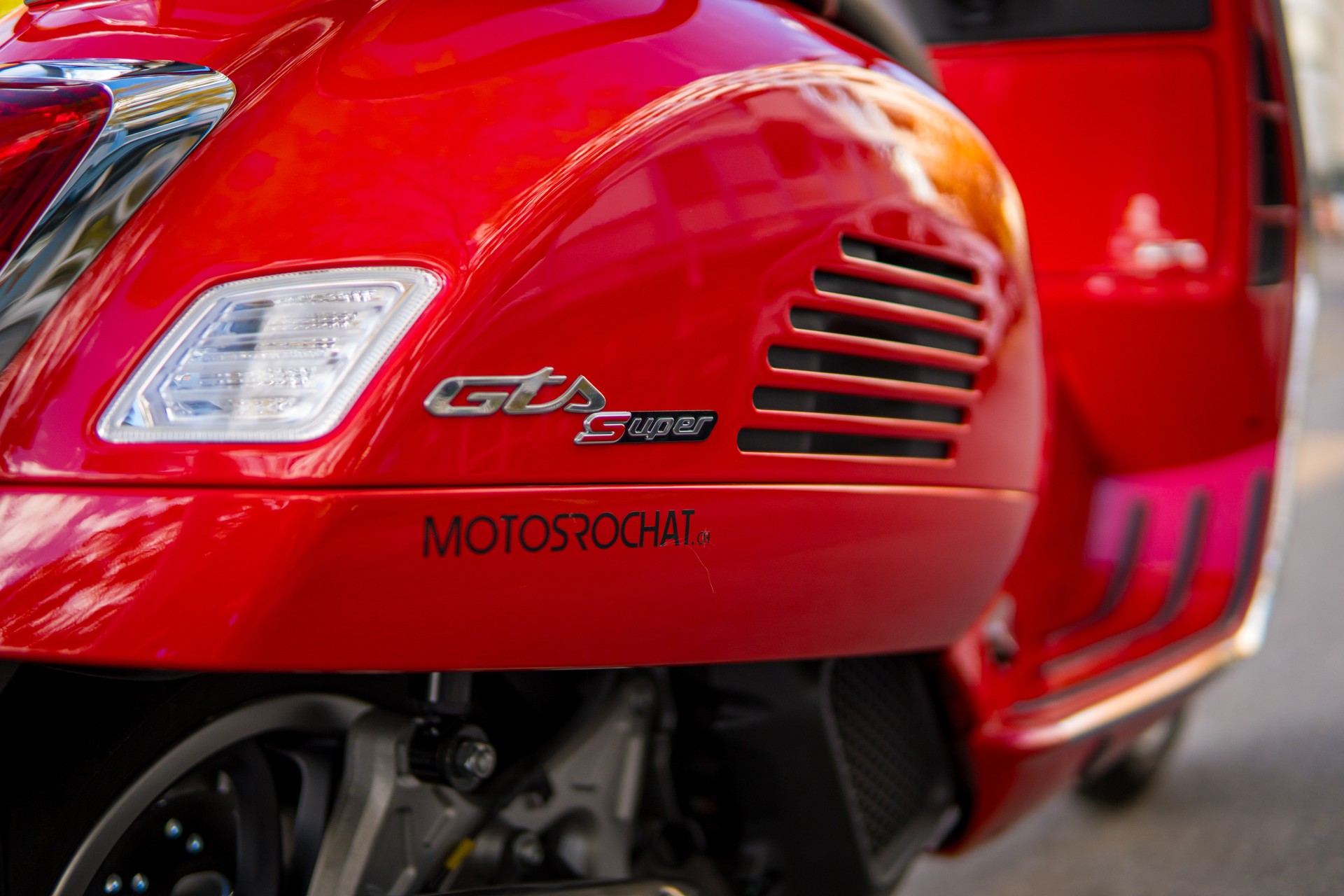 PIAGGIO Vespa GTS 125 Super RST Euro 5+-image-3