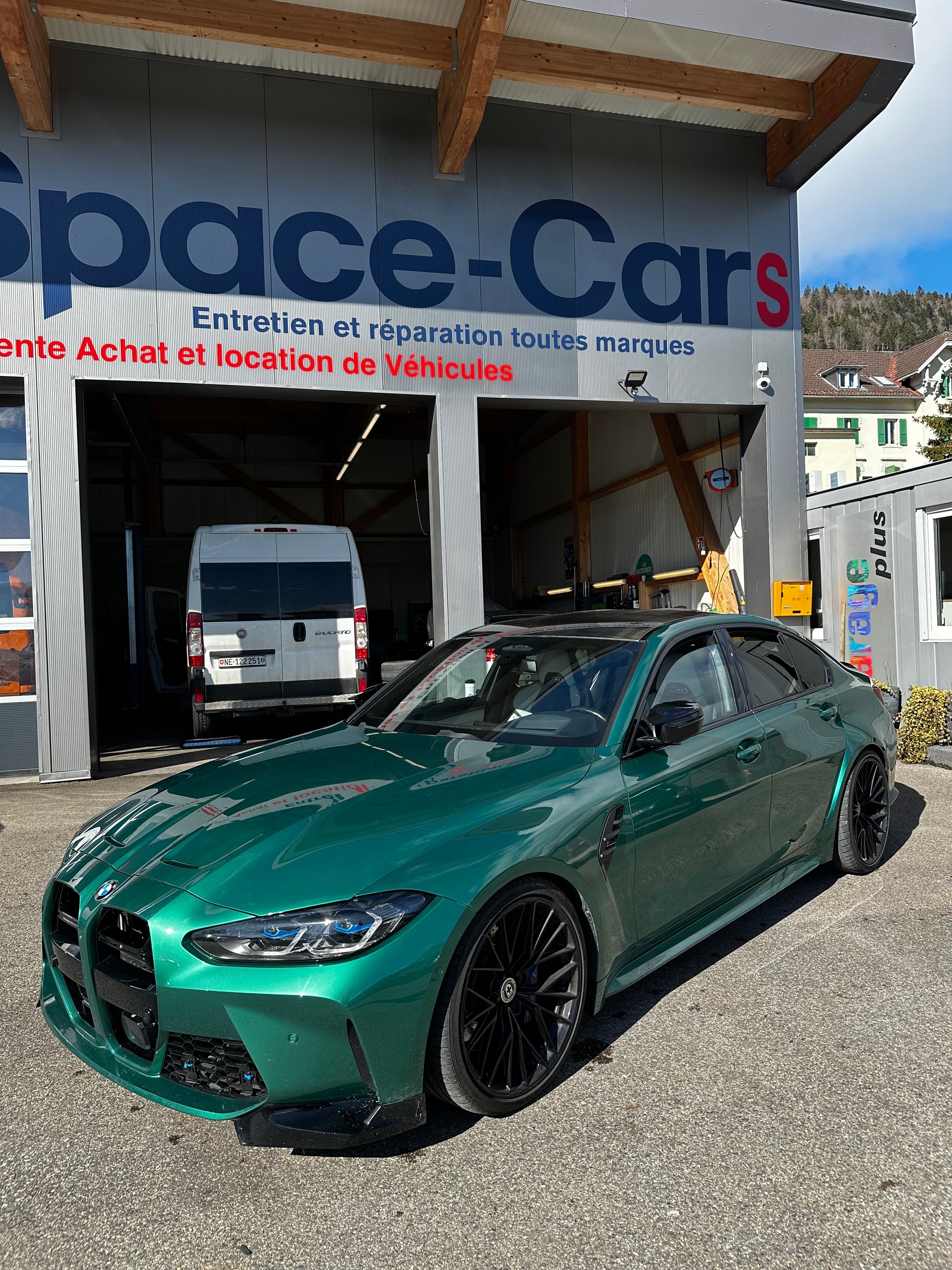 BMW M3 Competition M xDrive-image-1