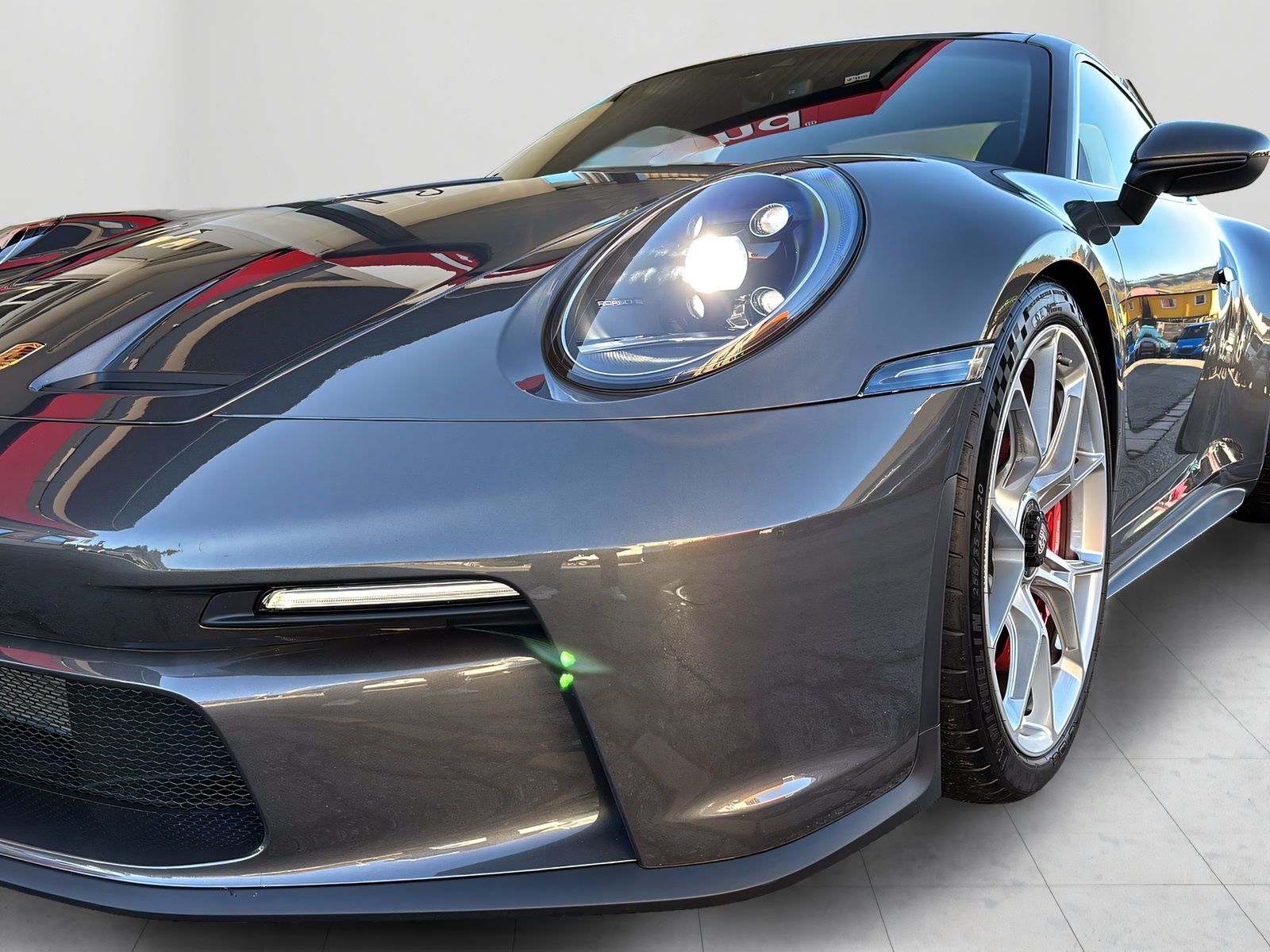 PORSCHE 911 Coupé 4.0 GT3 Touring-image-2