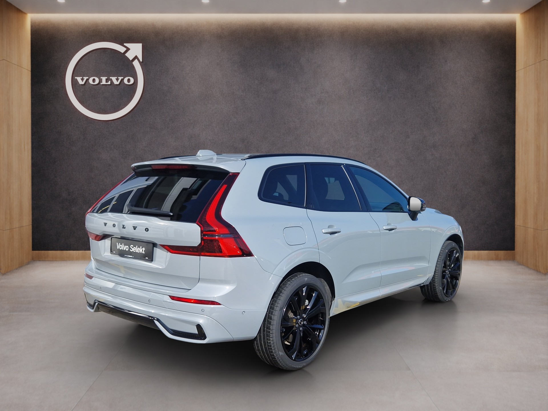 VOLVO XC60 2.0 T6 TE Black Edition eAWD-image-5