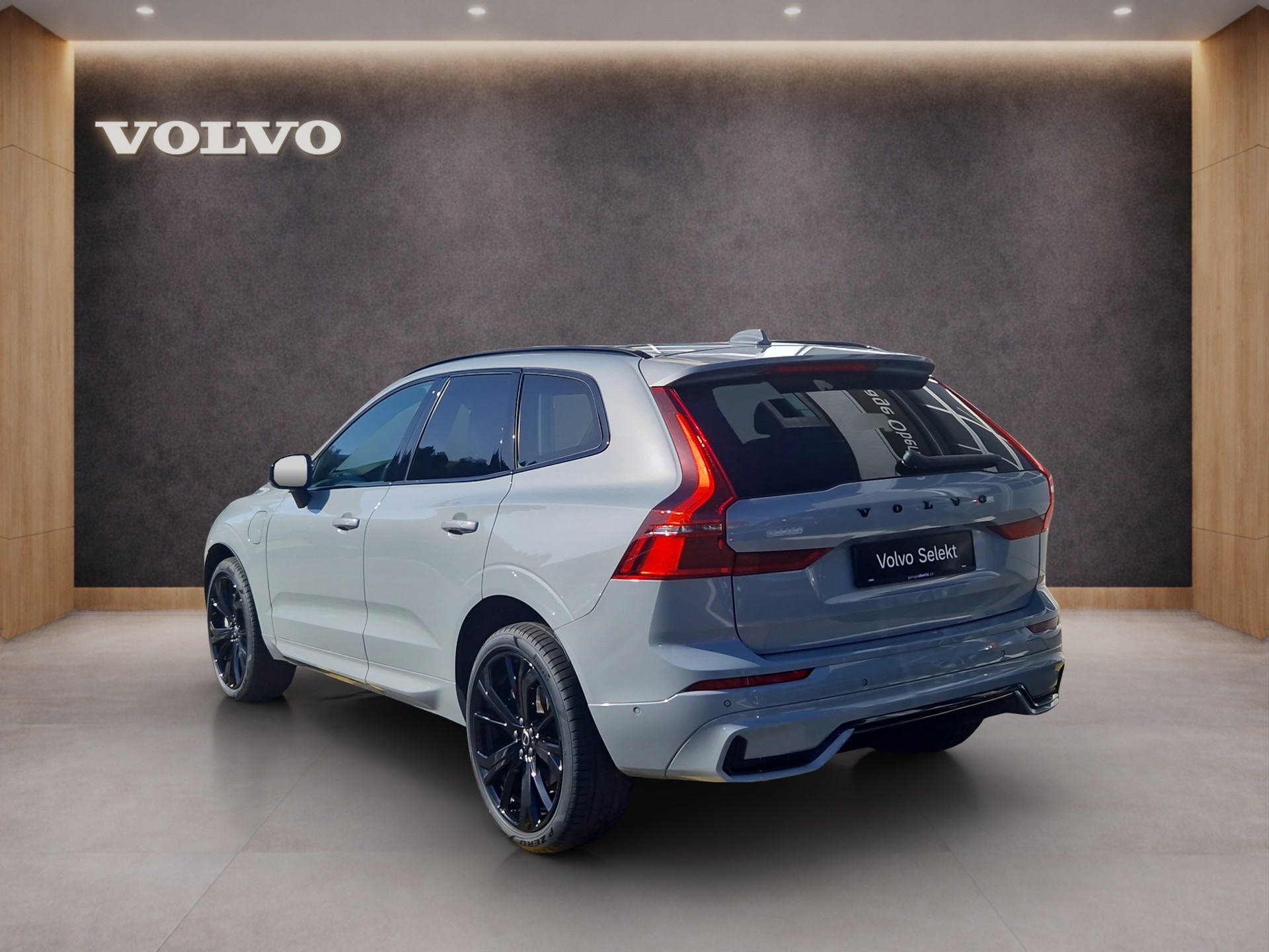 VOLVO XC60 2.0 T6 TE Black Edition eAWD Black Edition-image-2