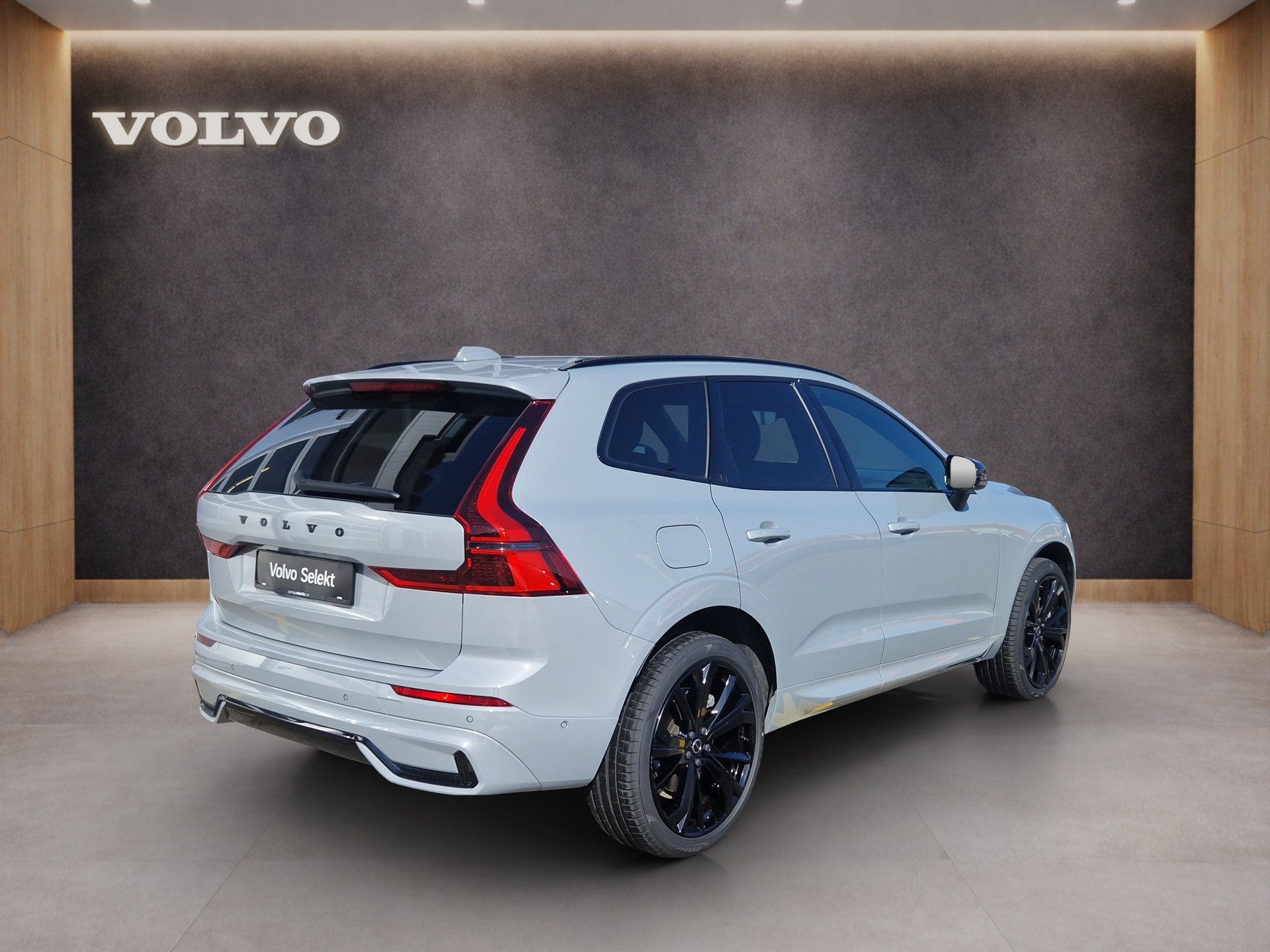 VOLVO XC60 2.0 T6 TE Black Edition eAWD Black Edition-image-4