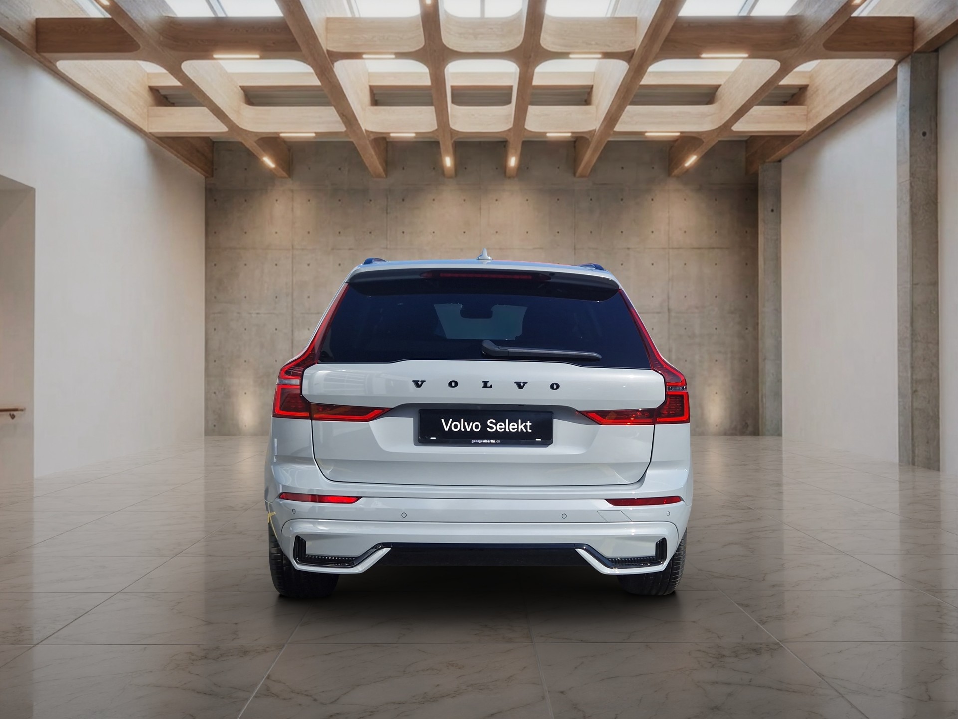 VOLVO XC60 2.0 T6 TE Black Edition eAWD Black Edition-image-4