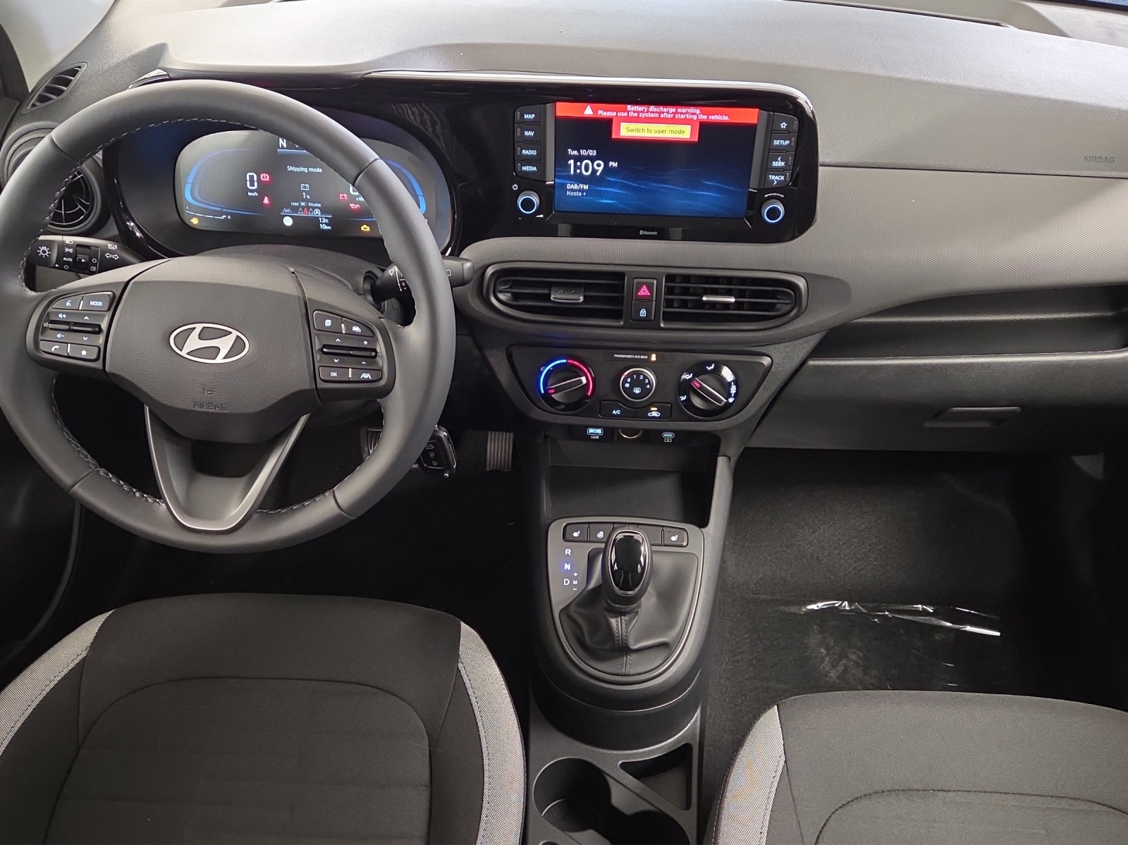 Image HYUNDAI I10 i10 1.2 Amplia Aut.