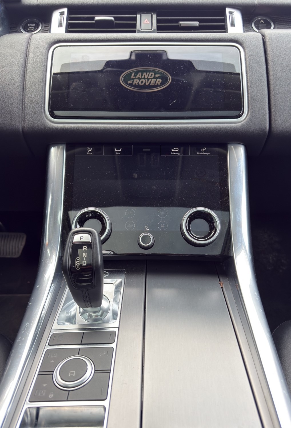 LAND ROVER Range Rover Sport 3.0 TDV6 SE Automatic-image-10