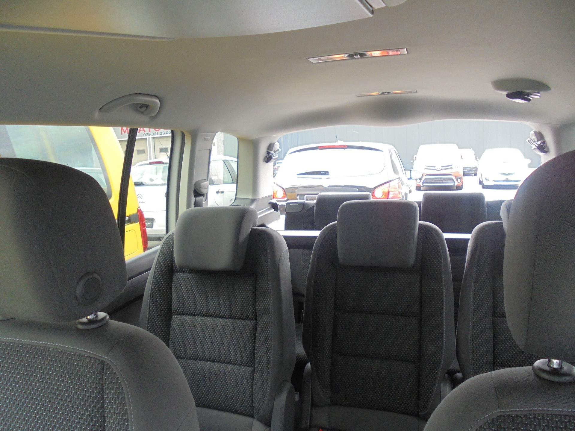 VW Touran 1.6 TDI Comfortline-image-9