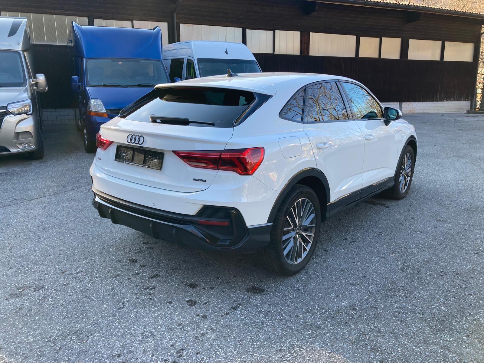 AUDI Q3 Sportback 40 TDI S line Attraction quattro S-tronic-image-6