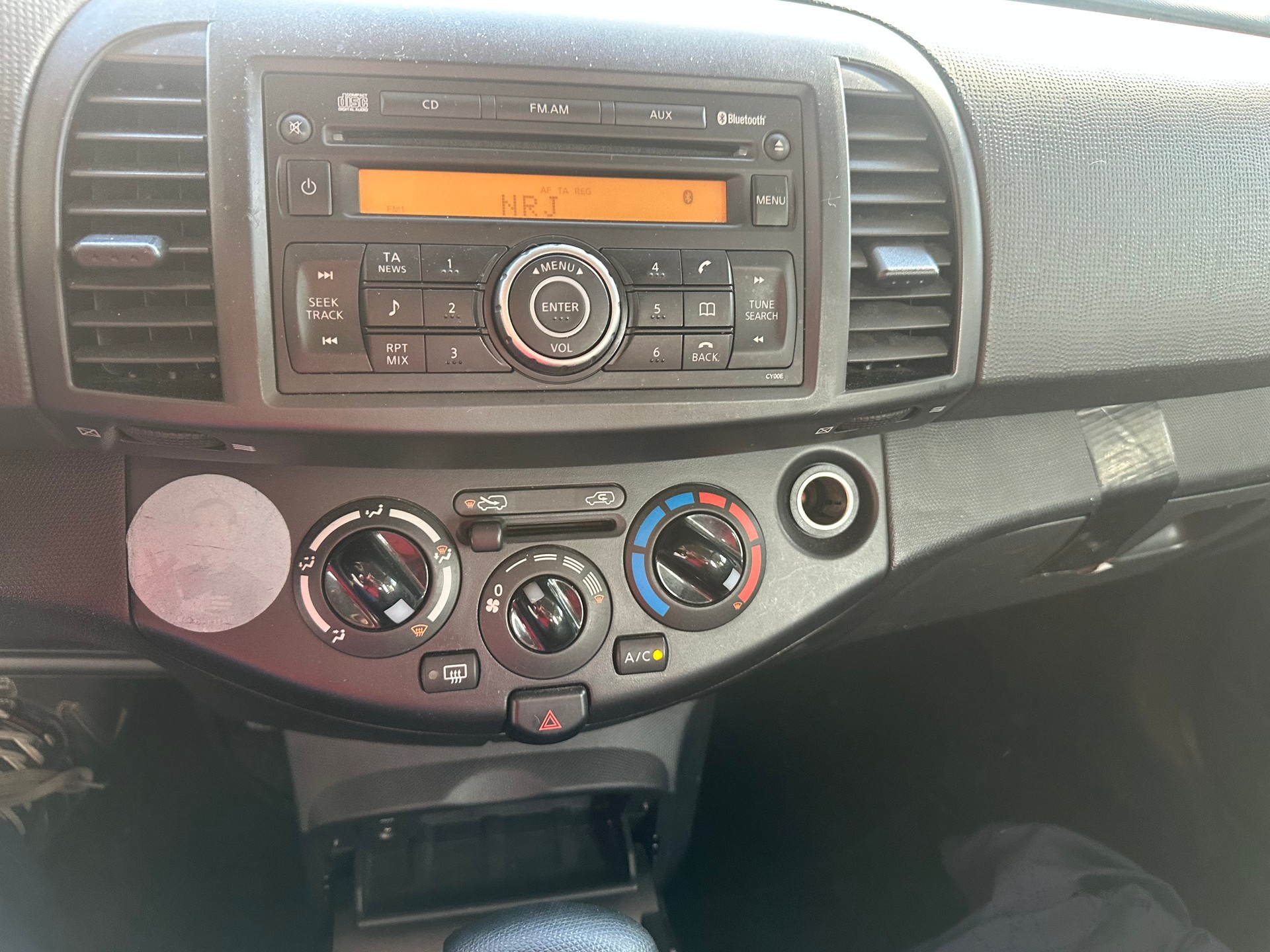 NISSAN Micra 1.4 tekna-image-8