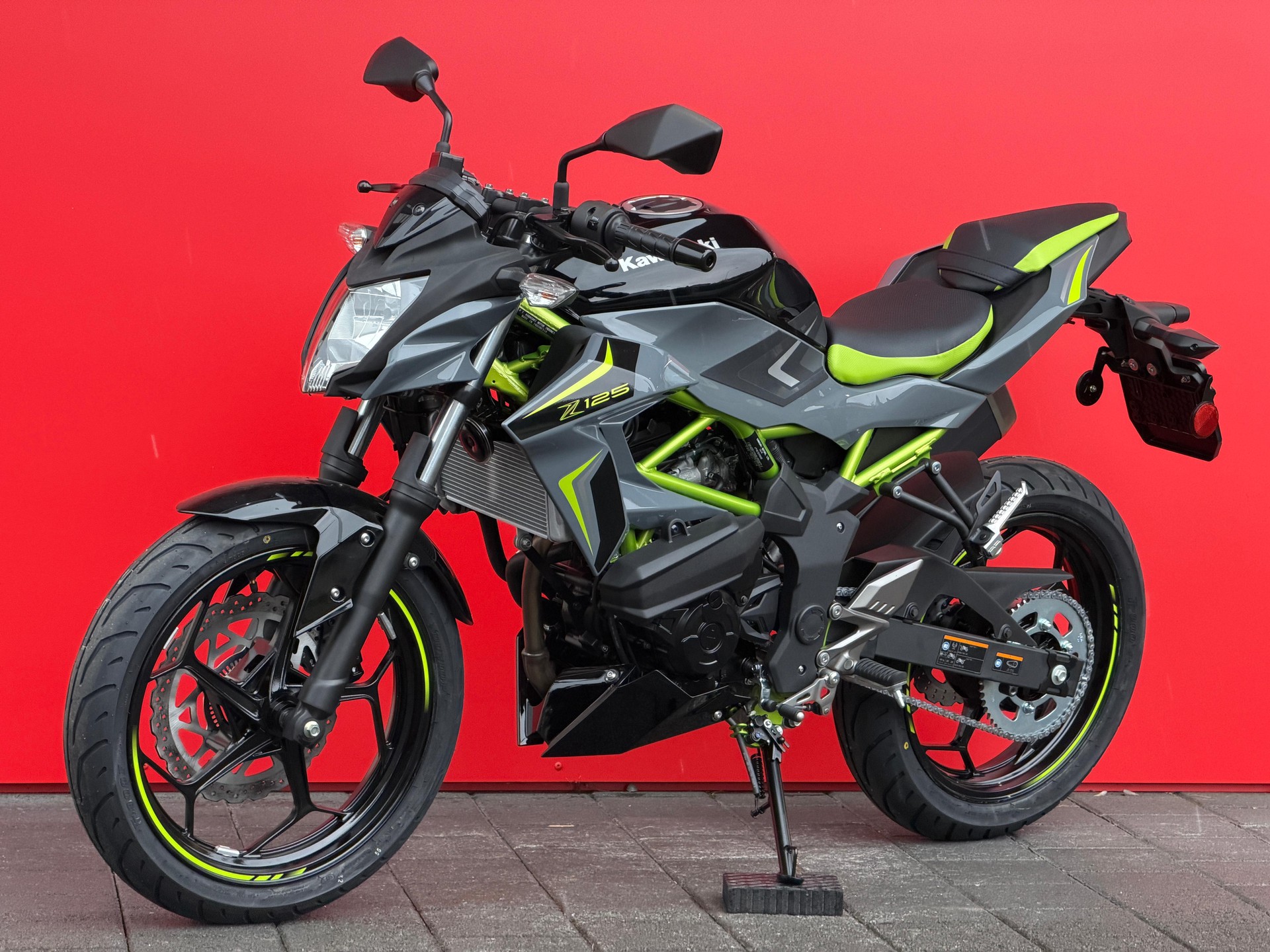 KAWASAKI Z 125-image-13