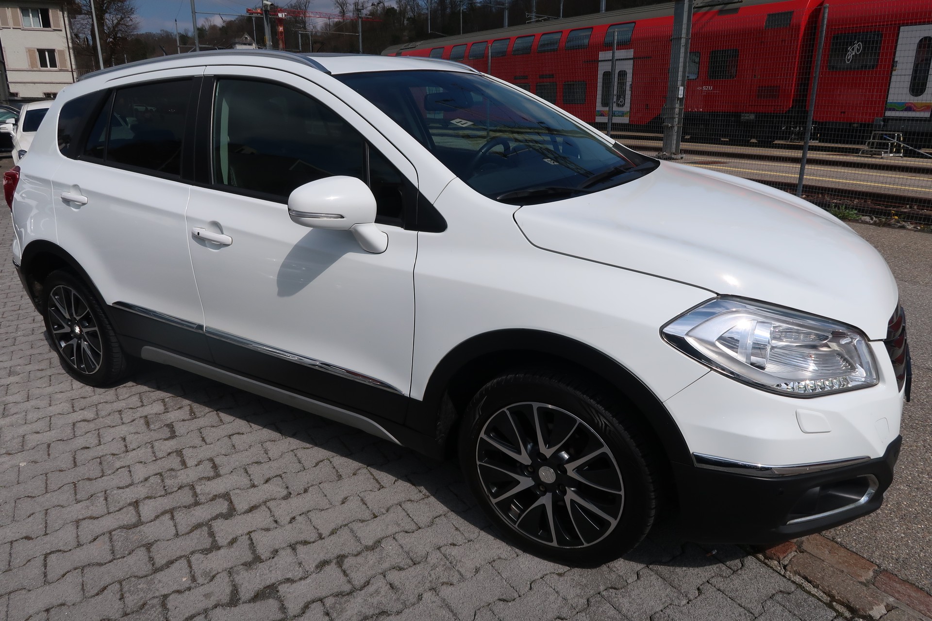 SUZUKI SX4 S-Cross 1.6 TD Compact+ 4WD-image-2
