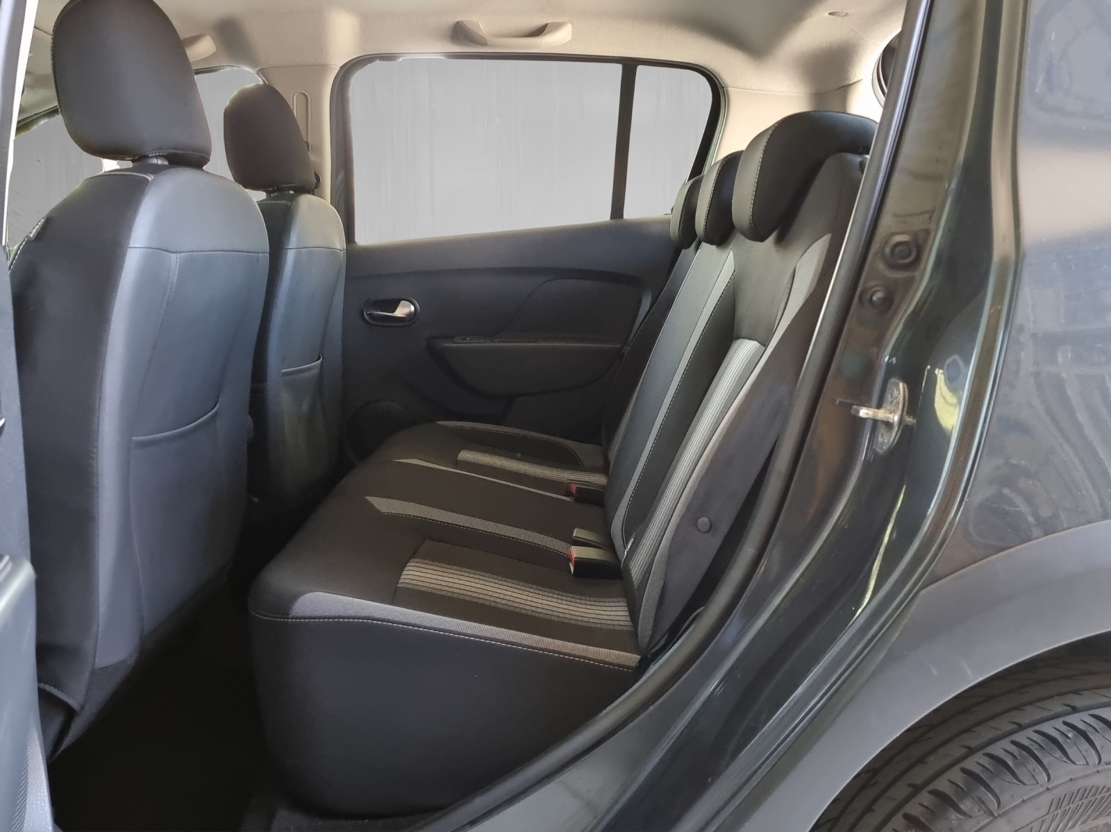 DACIA Sandero 0.9 TCe Stepway Unlimi-image-7