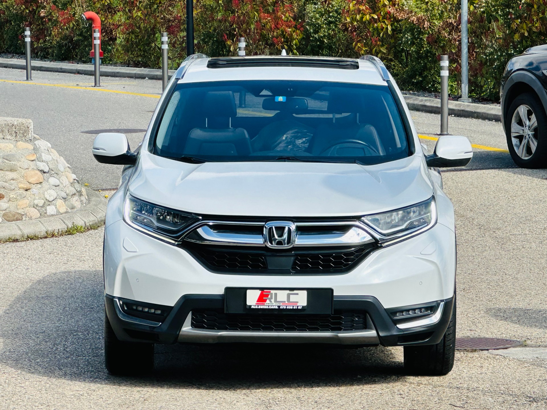HONDA CR-V 1.5 i-VTEC Executive 4WD-image-4