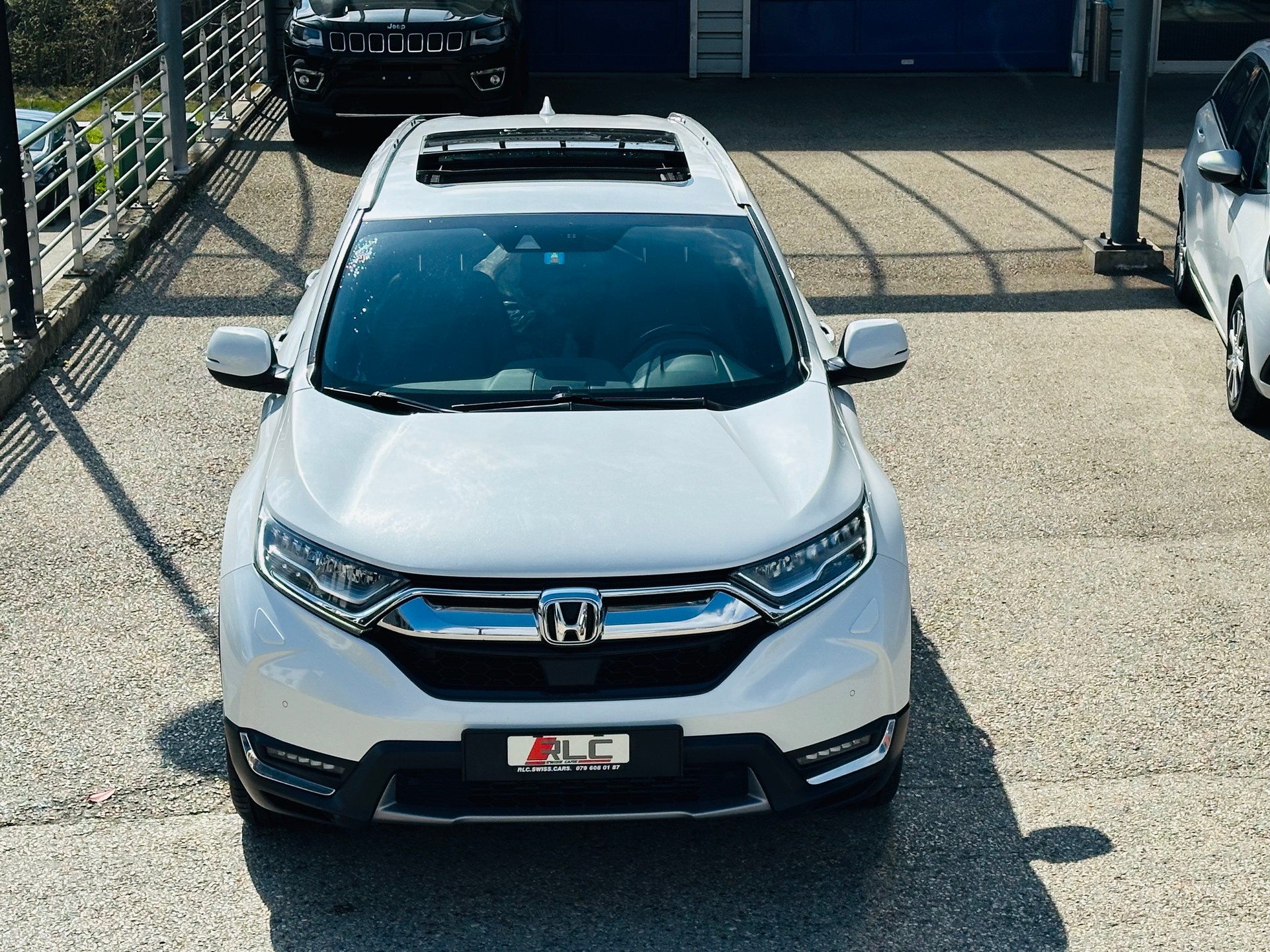 HONDA CR-V 1.5 i-VTEC Executive 4WD-image-11