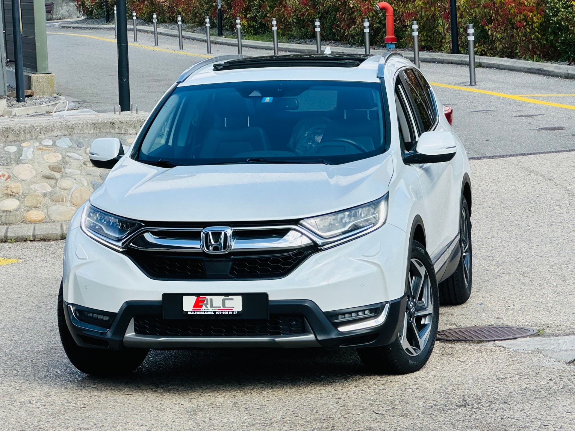 HONDA CR-V 1.5 i-VTEC Executive 4WD-image-3