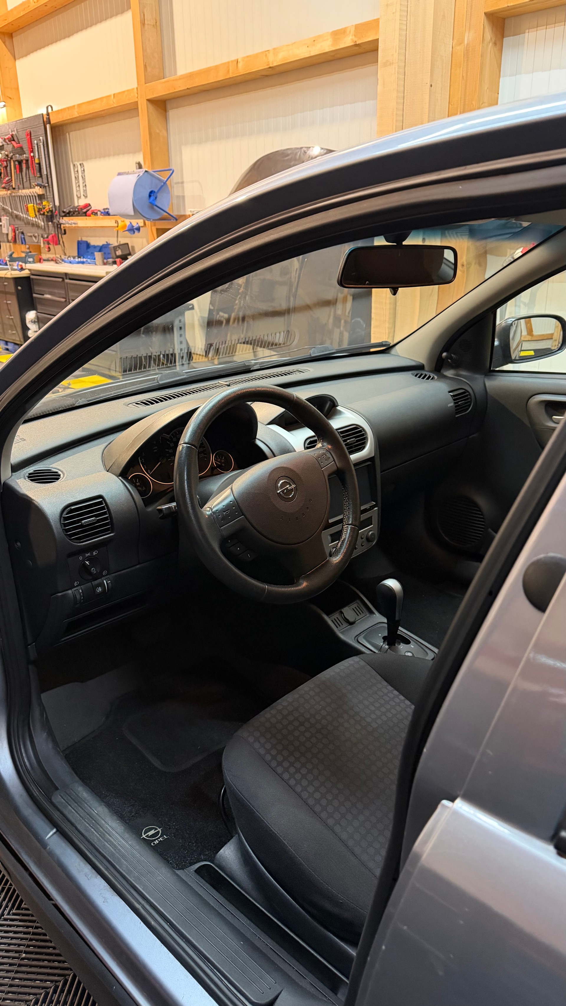 OPEL CORSA-image-5
