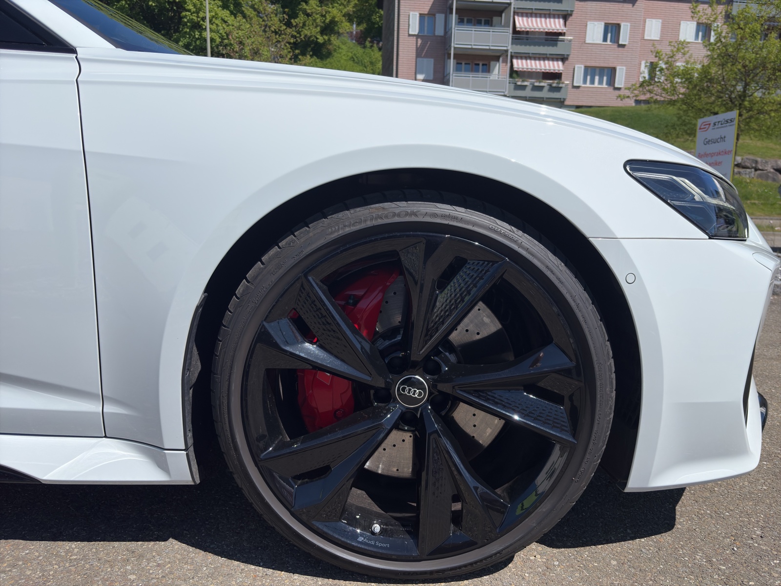 AUDI RS6 Avant 4.0 V8 TFSI quattro T-Tronic-image-16