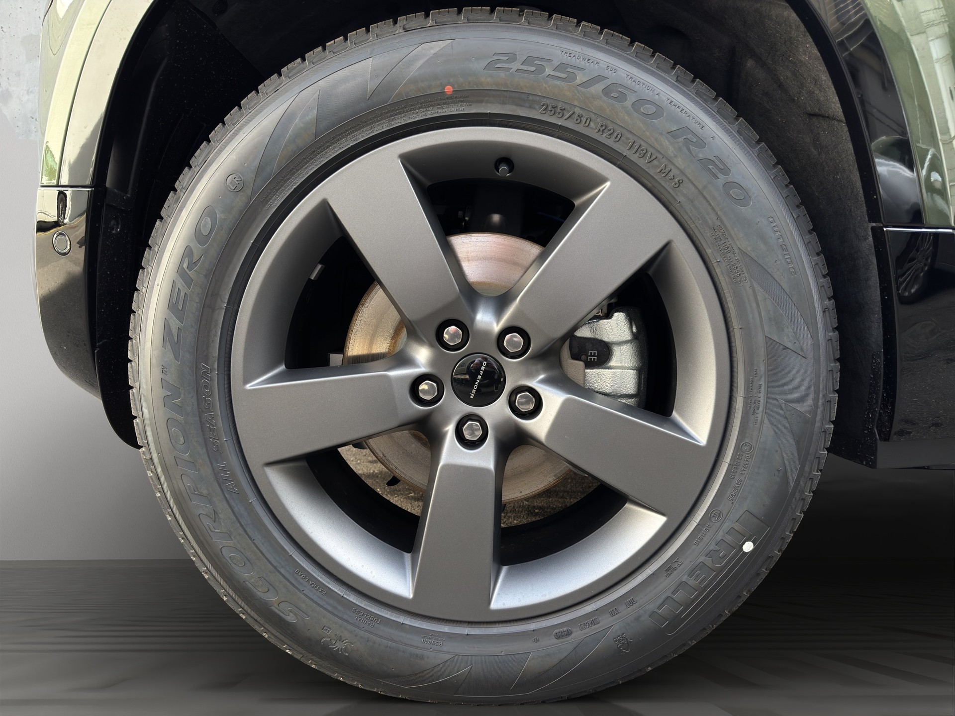 LAND ROVER Defender 110 3.0 D I6 250 X-Dynamic SE-image-19