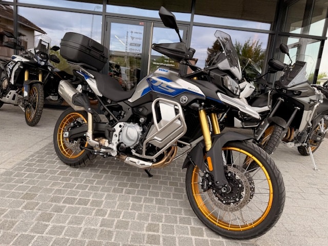 VOGE 900DSX
