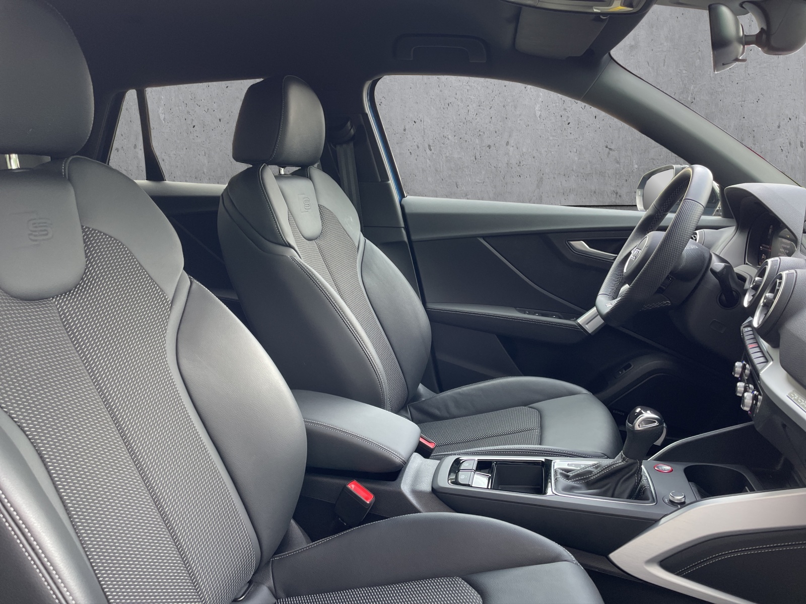 AUDI SQ2 TFSI quattro S-tronic-image-7