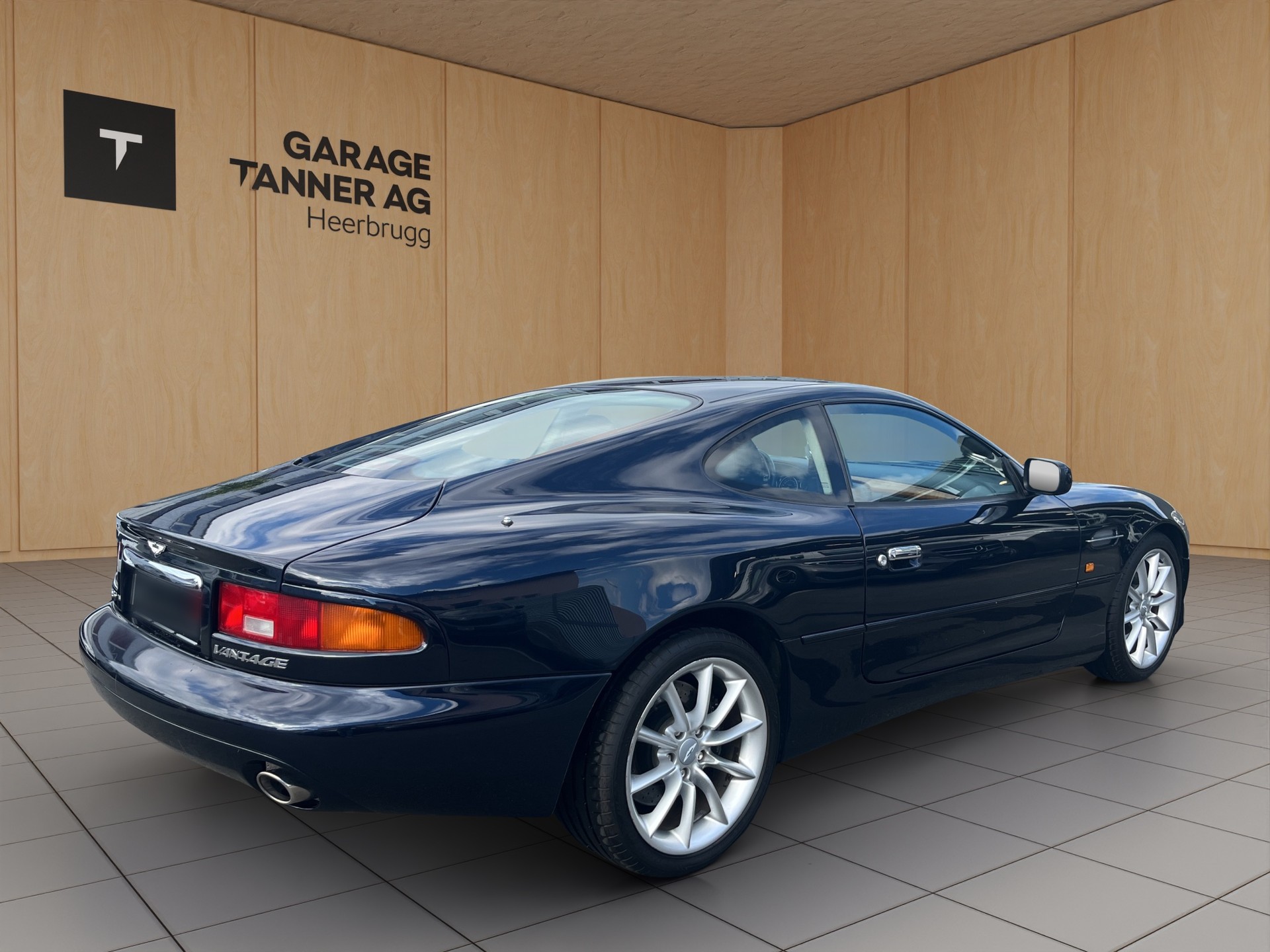 ASTON MARTIN DB7 Vantage-image-4
