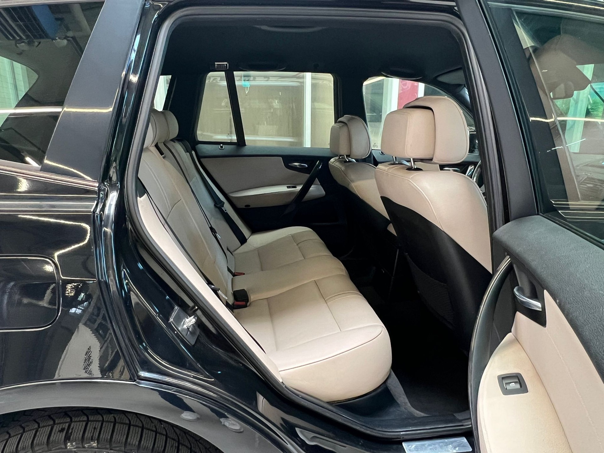 BMW X3 xDrive 30d (3.0d)-image-12