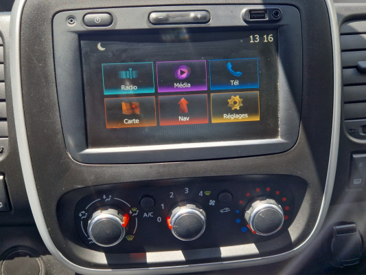 RENAULT Trafic dCi145 2.0 Busin.-image-11