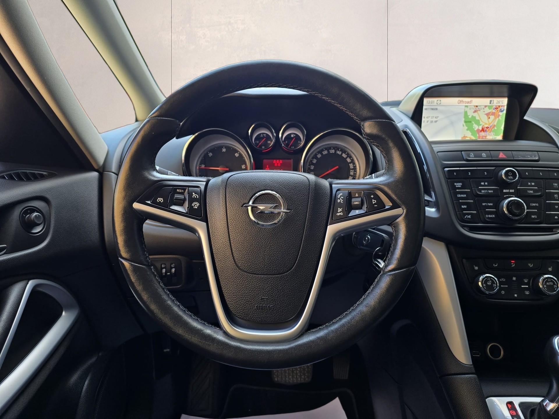 OPEL Zafira Tourer 2.0 CDTi Cosmo Automatic-image-10