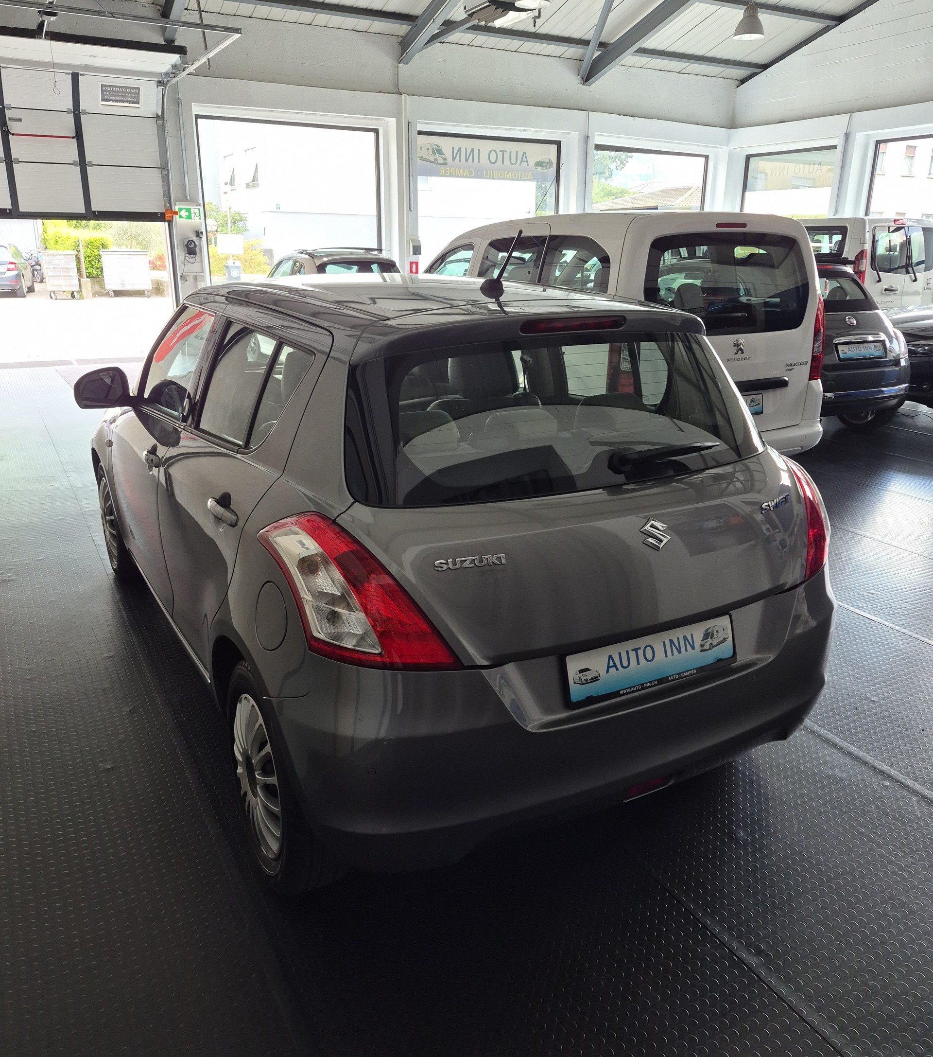 SUZUKI Swift 1.2i 16V GL Top Automatic - AUTOMATICA-image-2