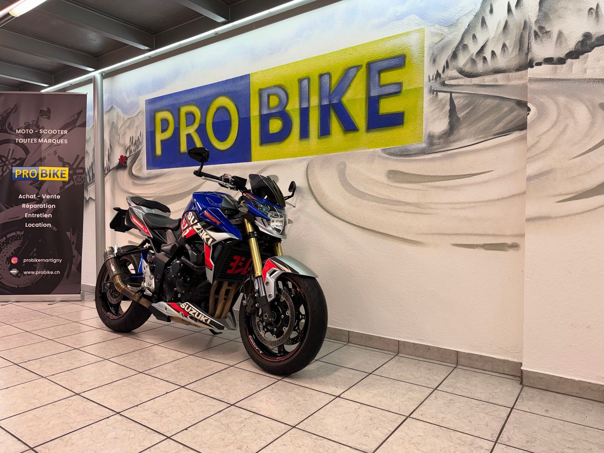 SUZUKI GSR 750 ABS edition