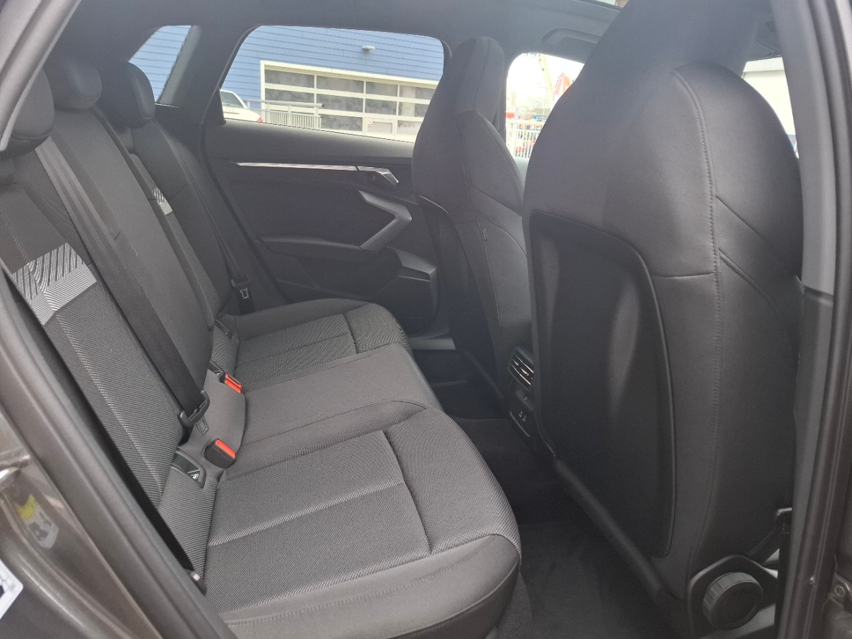 AUDI A3 Sportback 1.5 45 TFSI Plug-in-Hybrid S Line S-Tronic-image-10