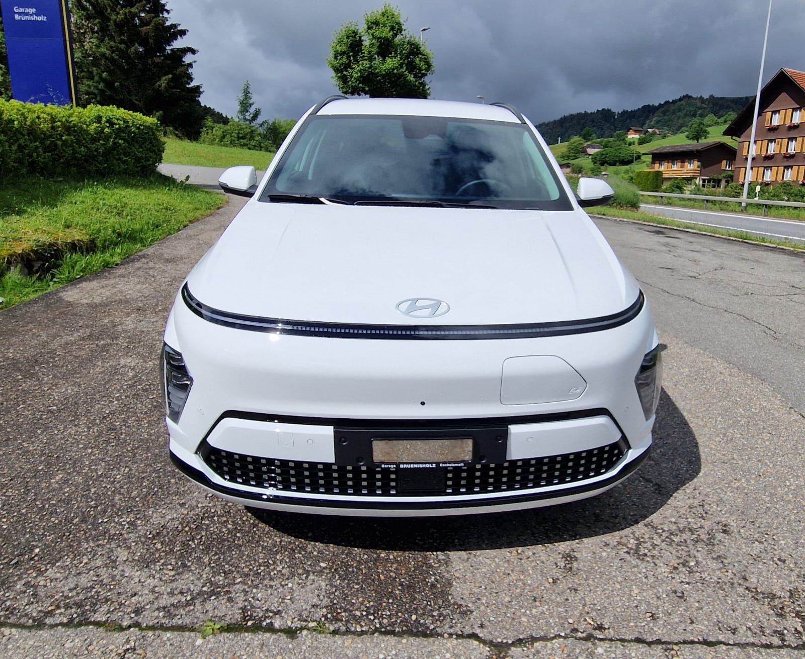 HYUNDAI Kona EV 65.4 kWh Origo-image-1