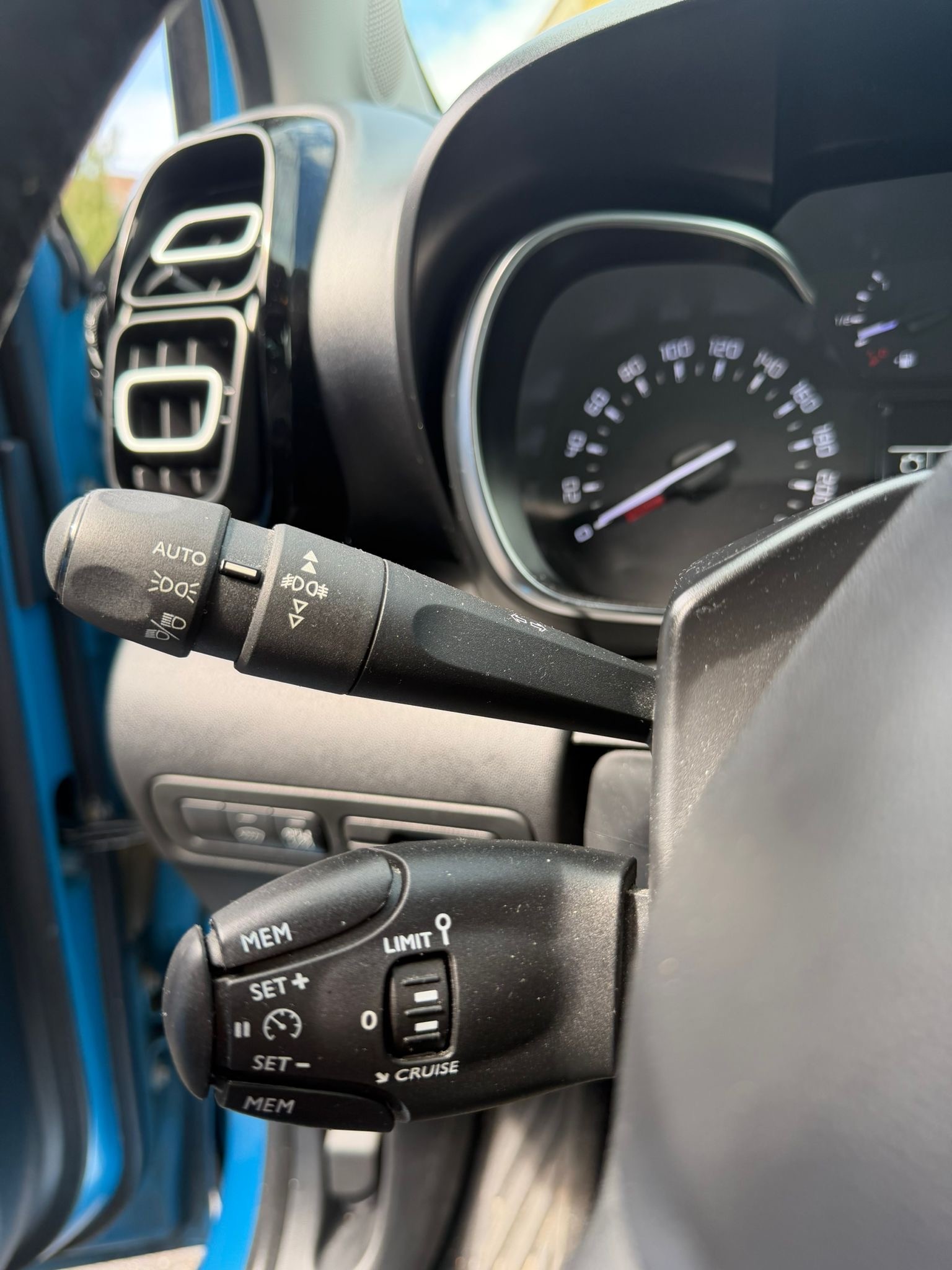 CITROEN C3 Aircross 1.5 BlueHD Feel-image-9