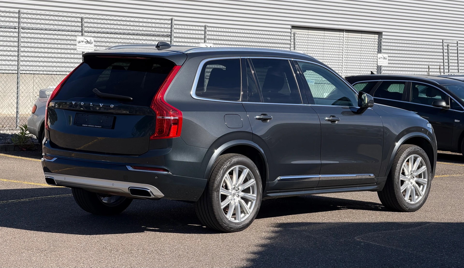 VOLVO XC90 T8 AWD Inscription Geartronic-image-3