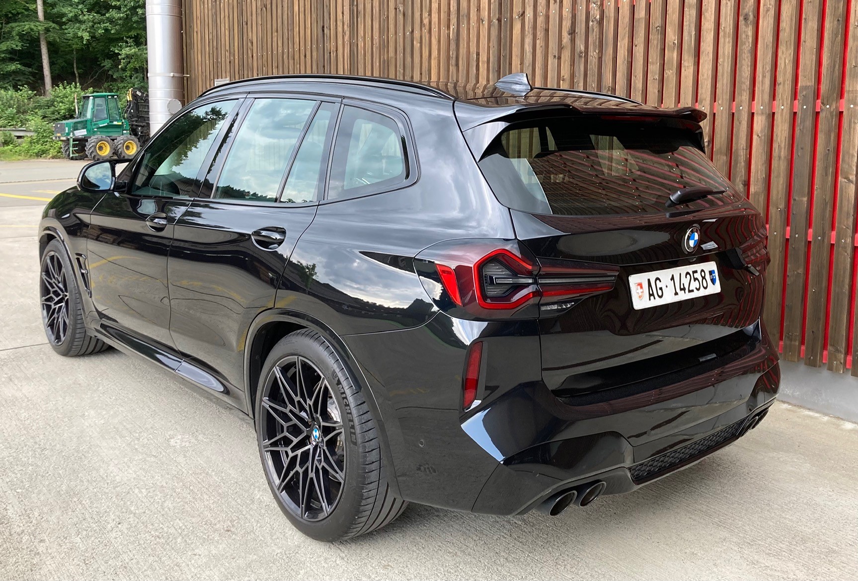 BMW M Competition-image-1