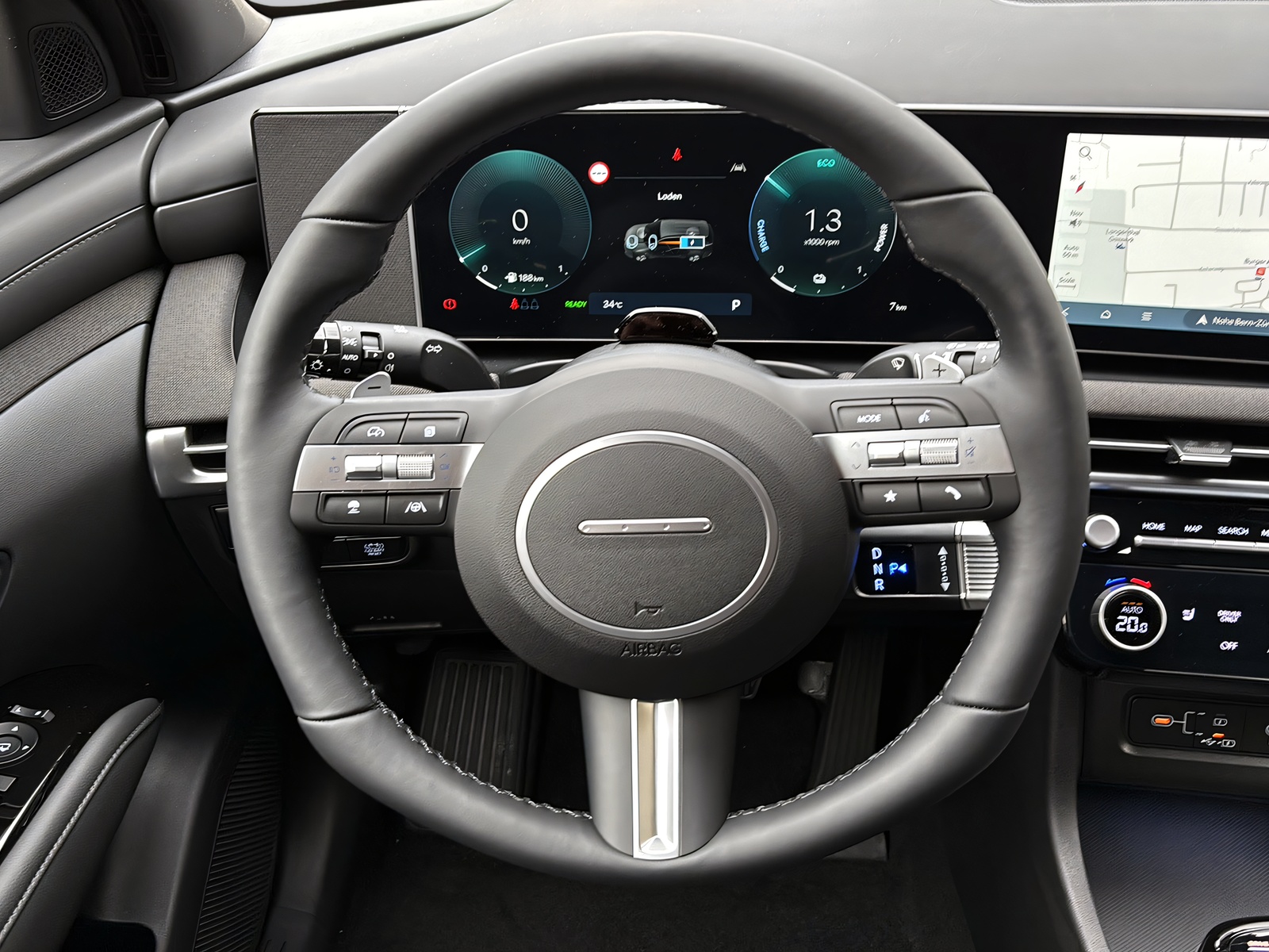 HYUNDAI Tucson 1.6 T-GDi HEV Origo Blackline 4WD-image-3