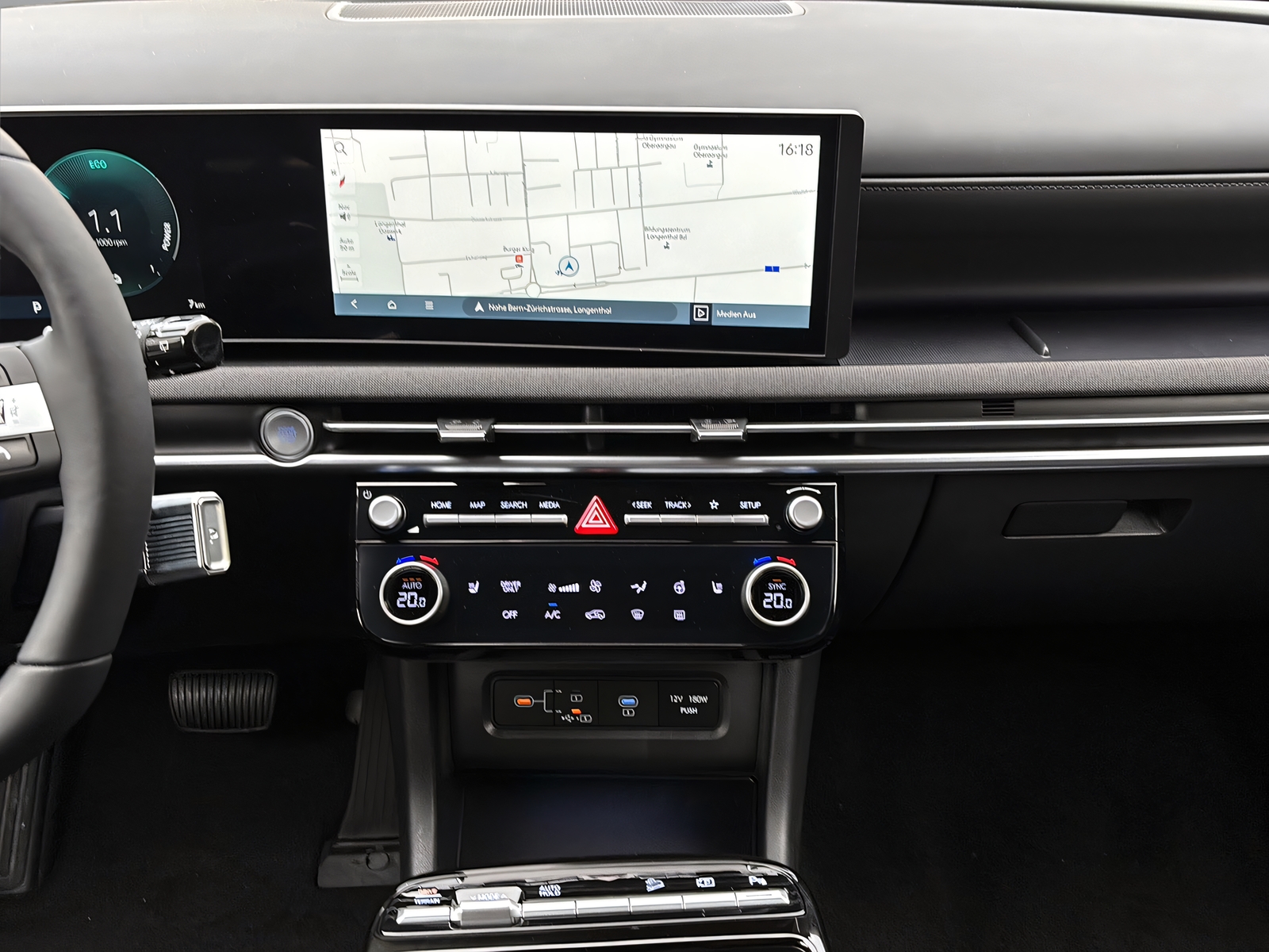 HYUNDAI Tucson 1.6 T-GDi HEV Origo Blackline 4WD-image-5