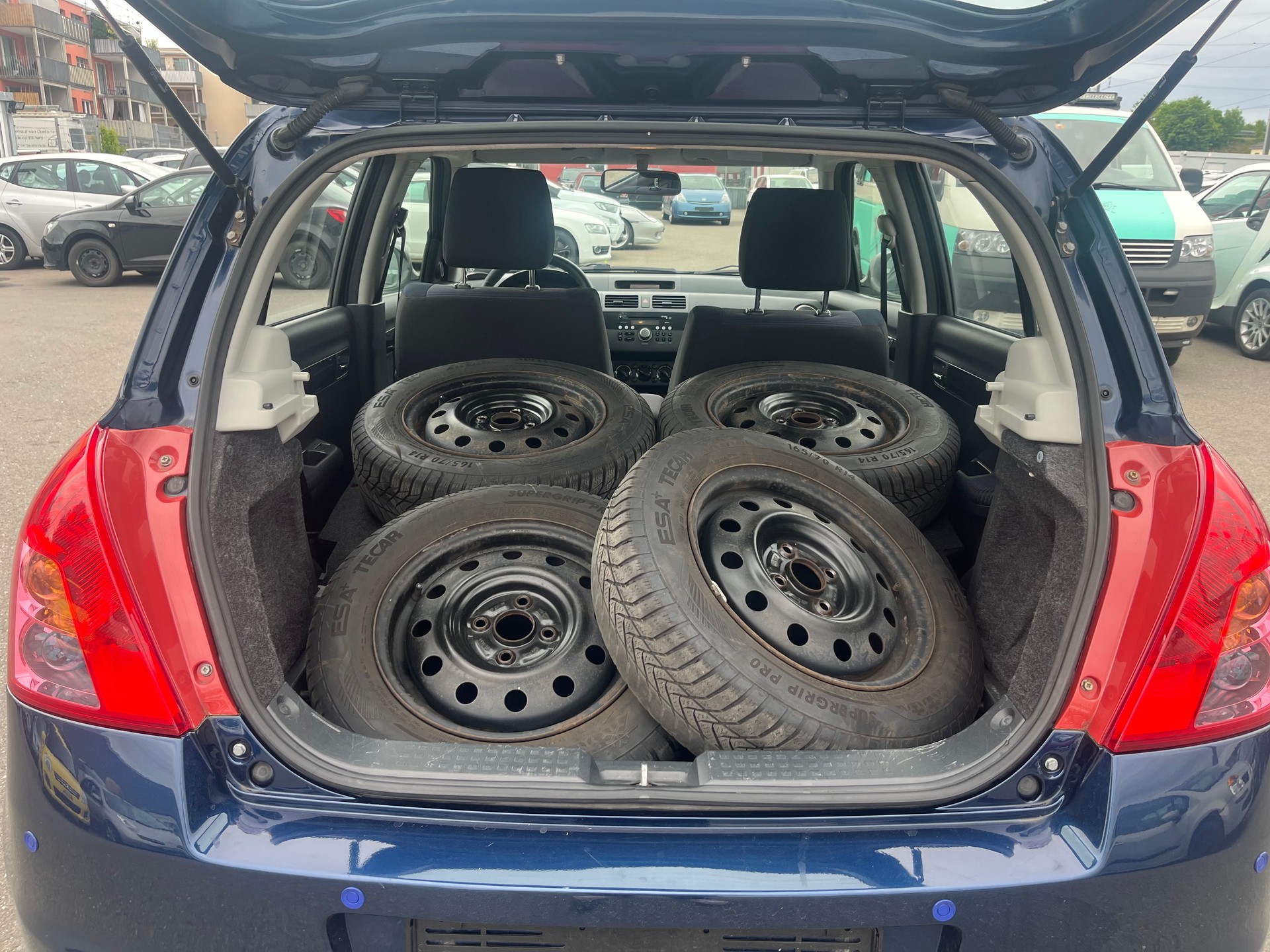 SUZUKI Swift 1.3i 16V GL Top 4x4-image-5