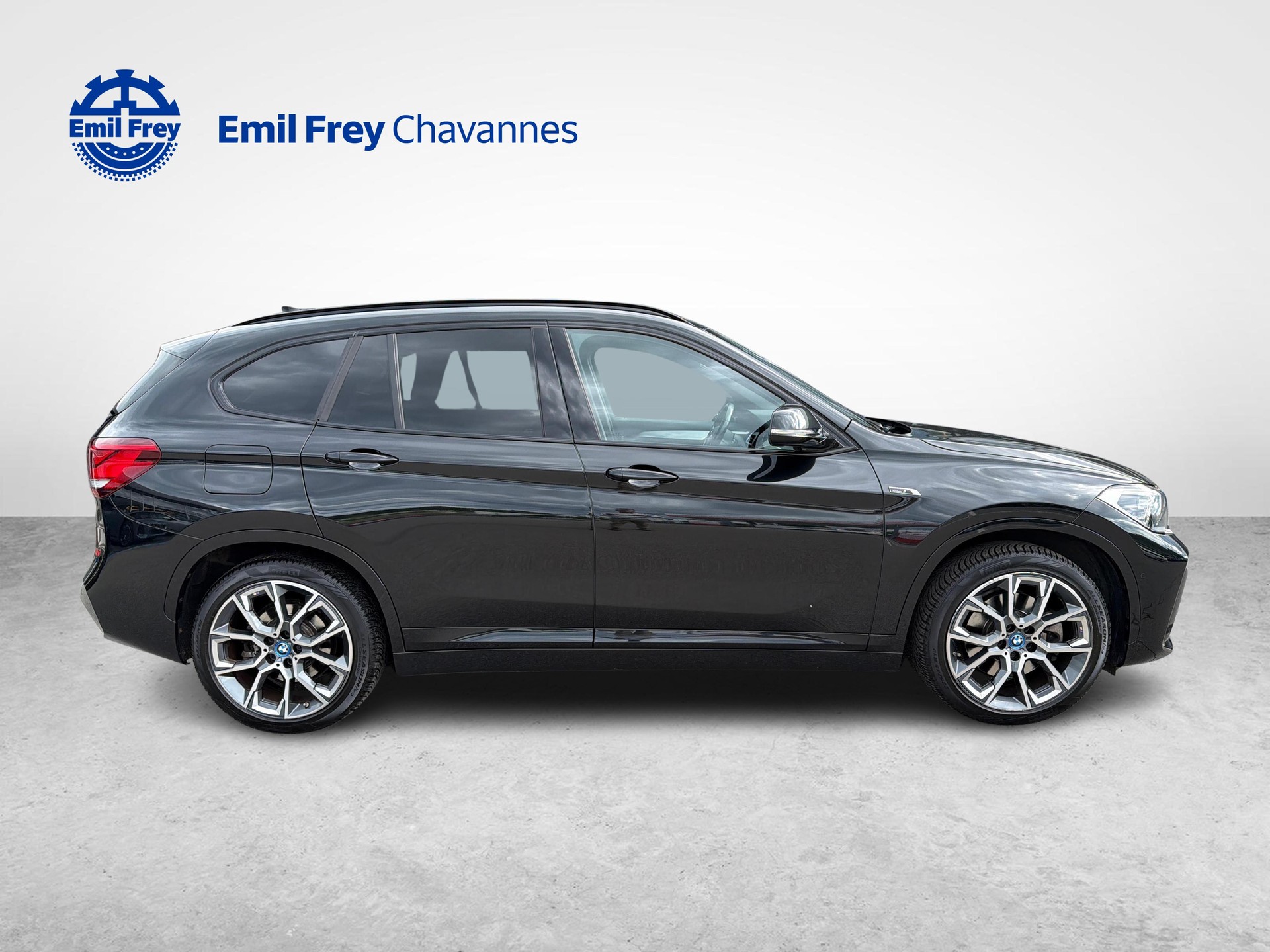 BMW X1 25e xDrive M-Sport-image-6