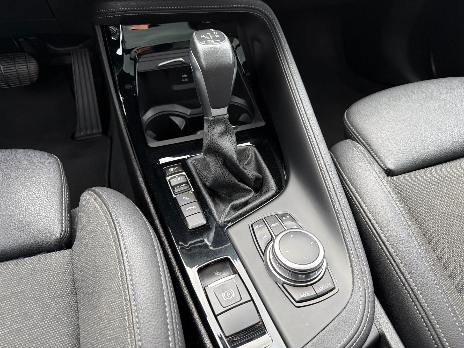 BMW X1 25e xDrive M-Sport-image-14