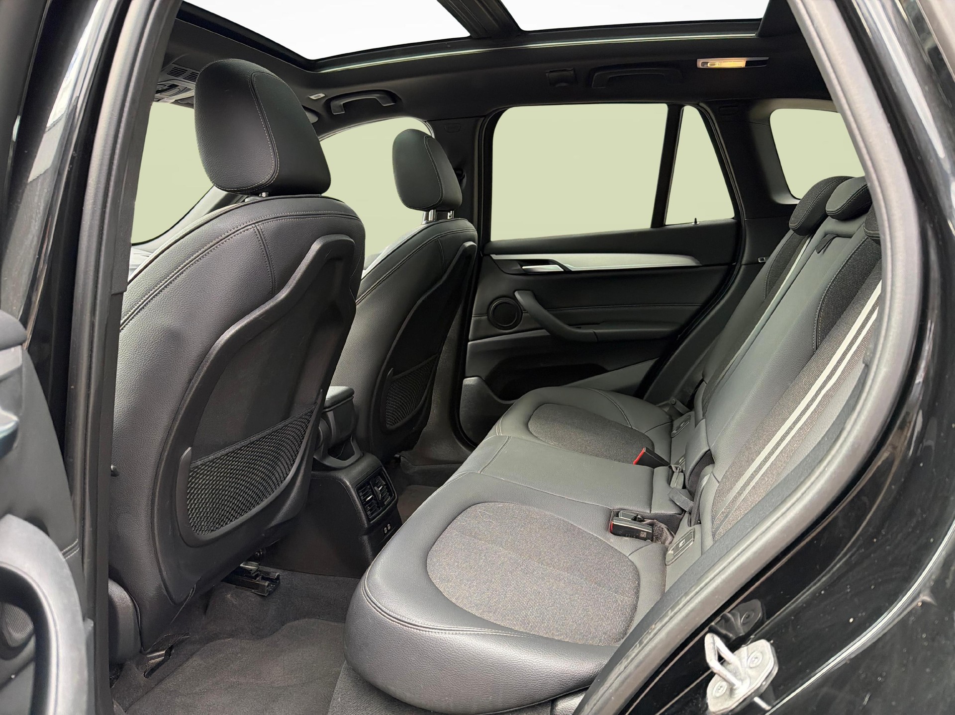 BMW X1 25e xDrive M-Sport-image-17